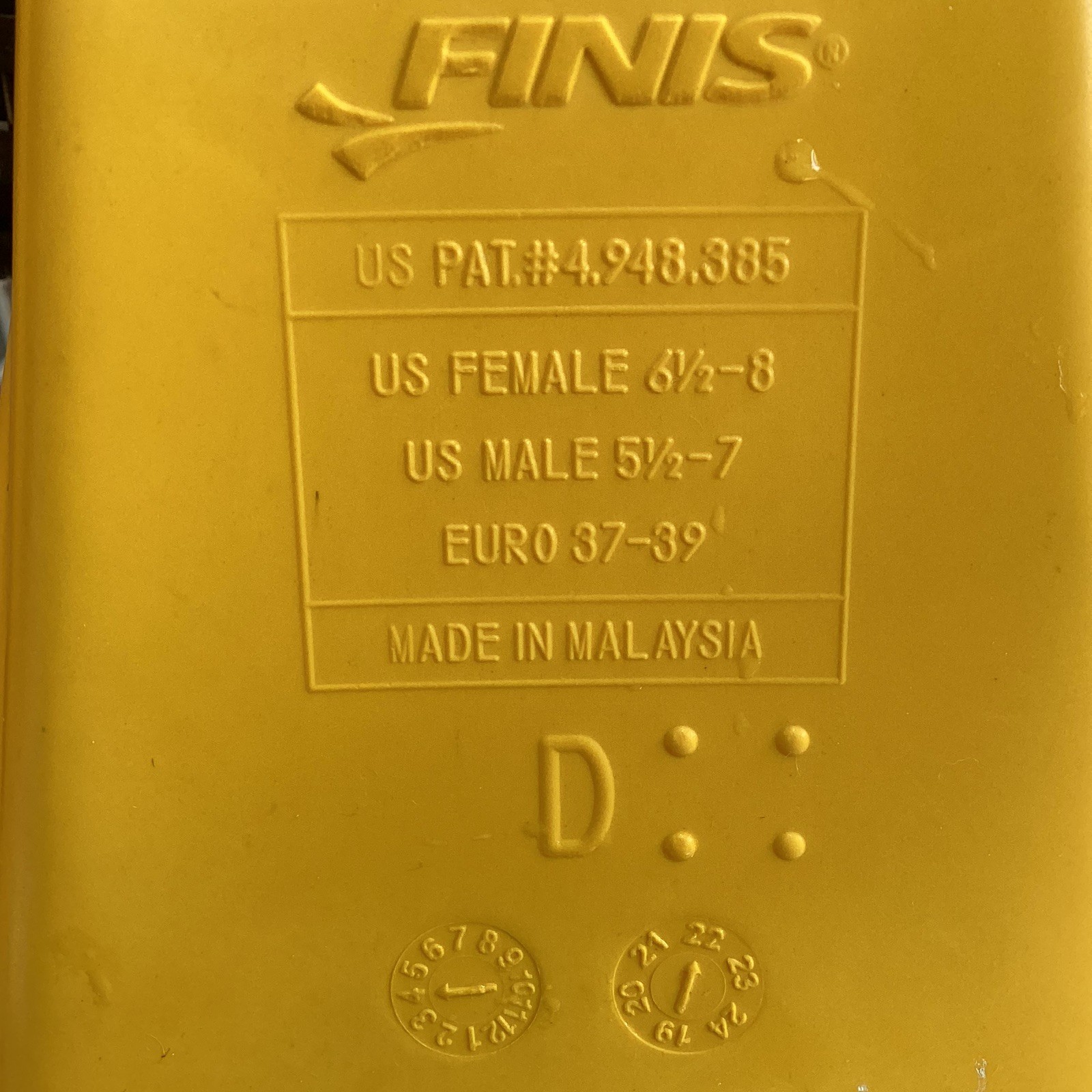FINIS Zoomers Gold Short Blade Training Fins “sz D”-US-Sz (M 5.5-7) (W 6.5-8)