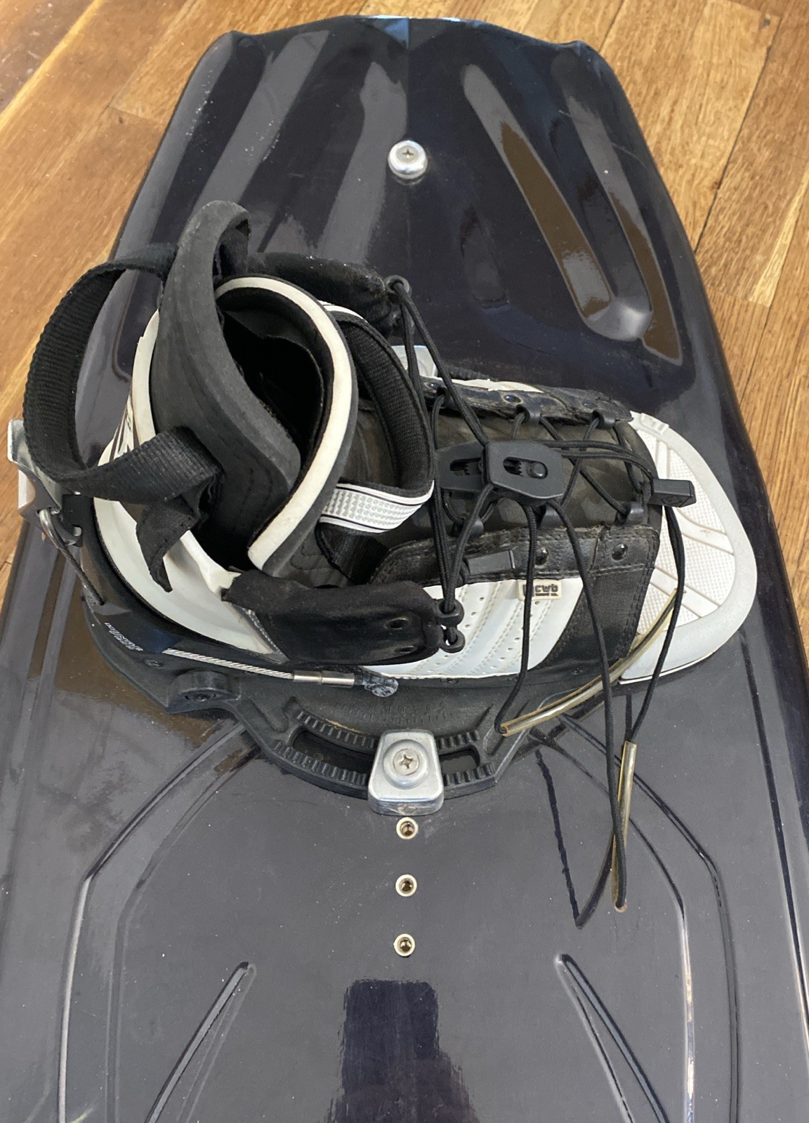 CWB Motion Series 134 CM Wakeboard Torq w/ Hinge Boots