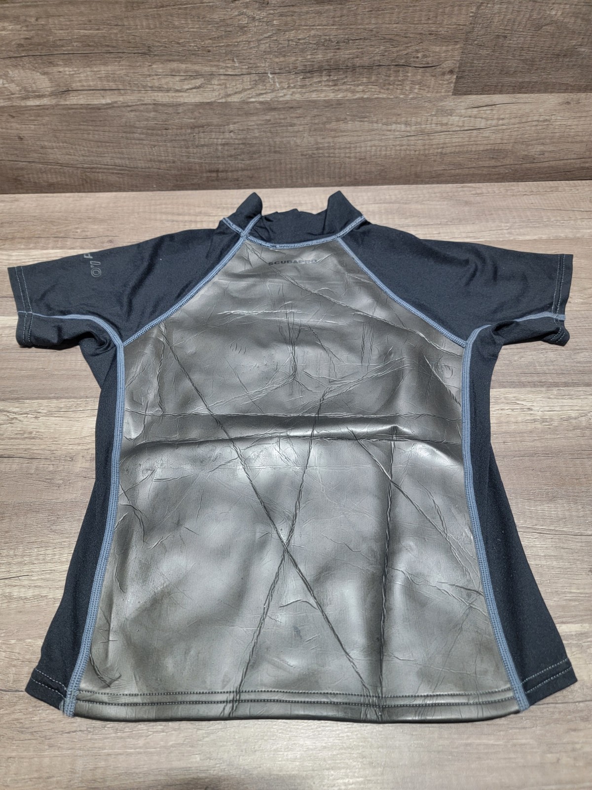 Scubapro Rash Guard Hybrid 1.0 Men’s Short Sleeve Shirt Size Men Large Neoprene