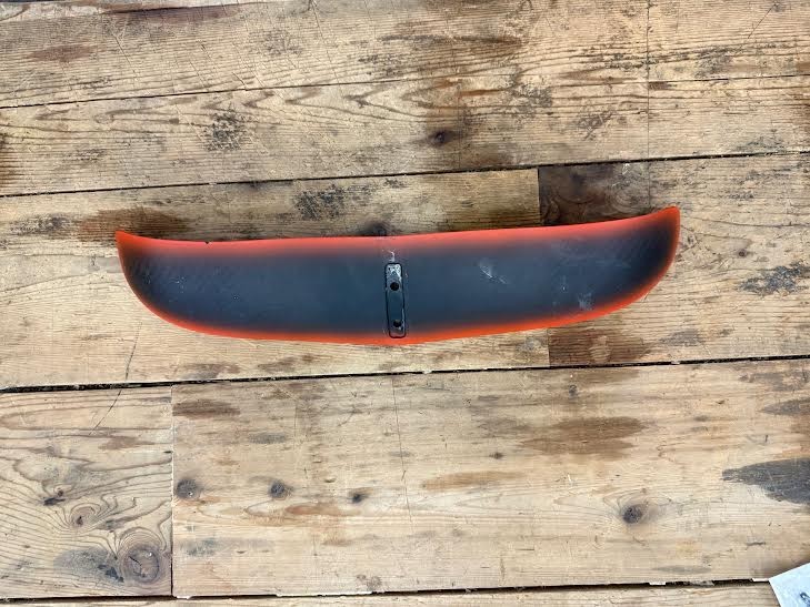 SLINGSHOT REAR WING 42CM