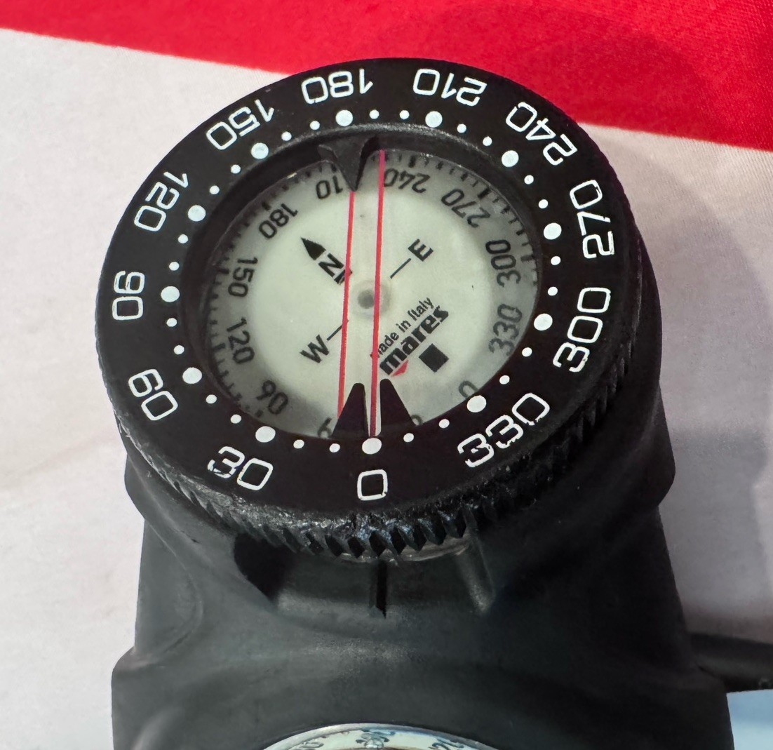 MARES SCUBA 3 GAGUE CONSOLE WITH CPG, PLUS DEPTH GAGUE AND COMPASS!