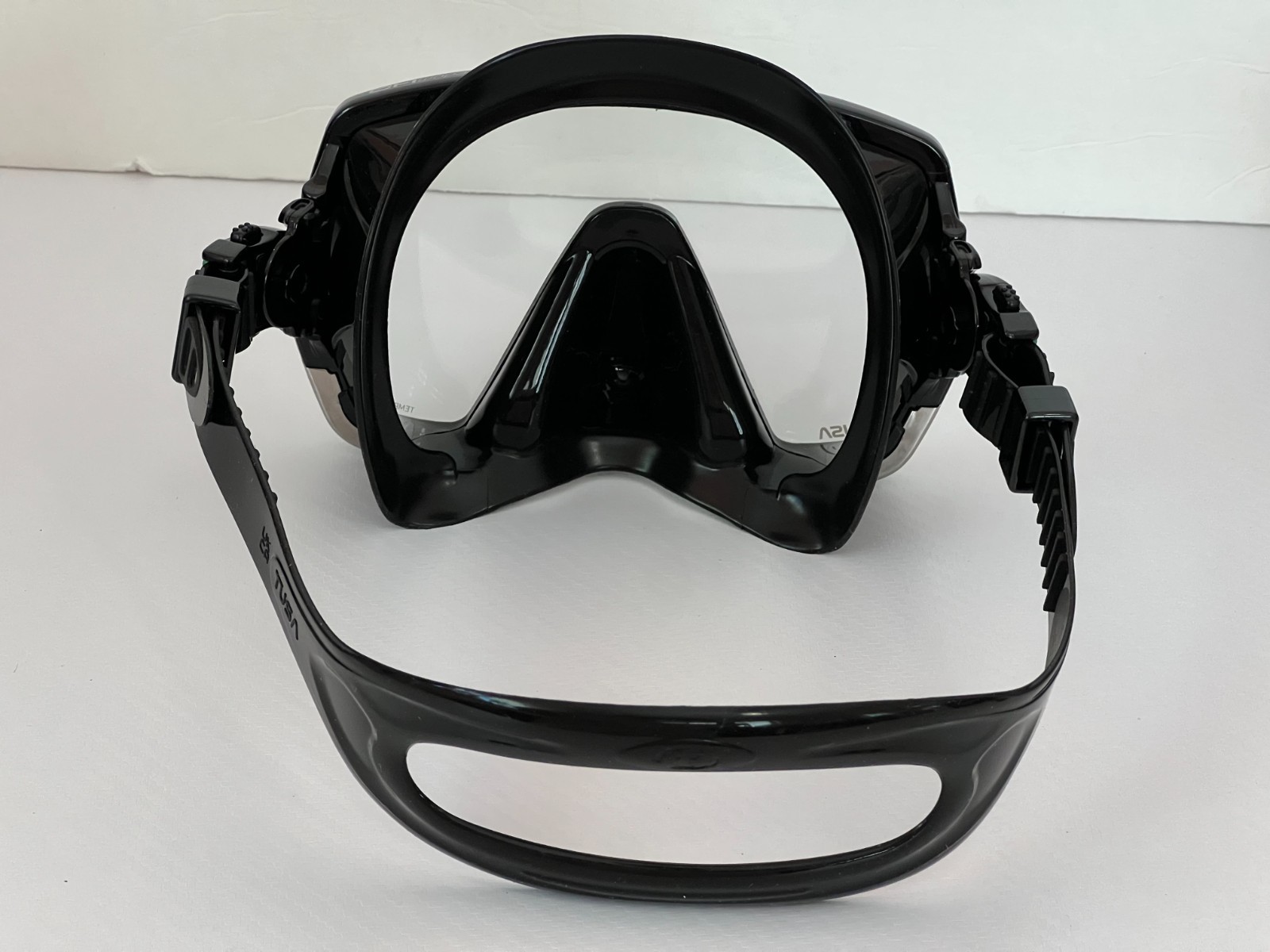 Tusa Freedom HD Mask – Black/Energy Green – Open Box