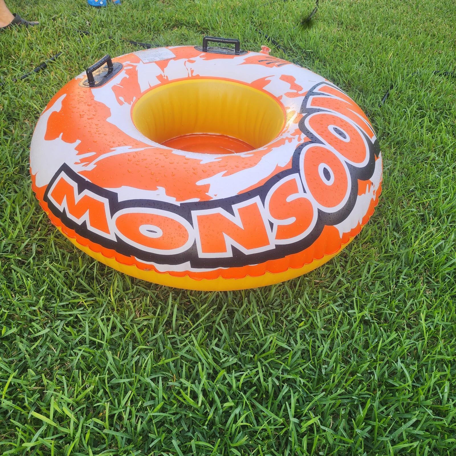 Airhead Monsoon WMT-1 Round Towable Tube 1 Person Used
