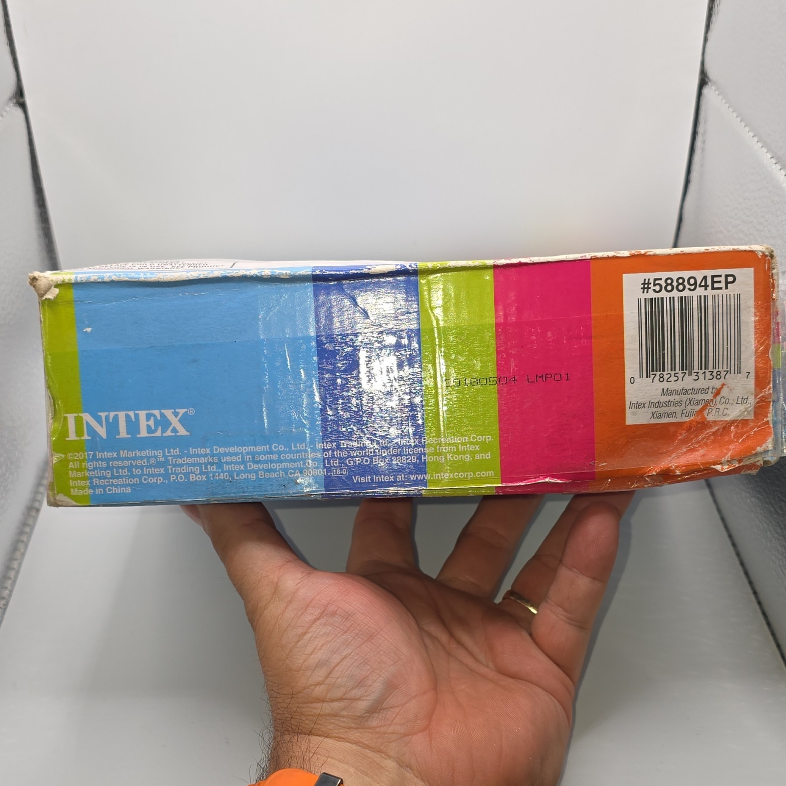 Intex 18-Pocket Suntanner Mat Inflatable Swimming Float 74in x 28in