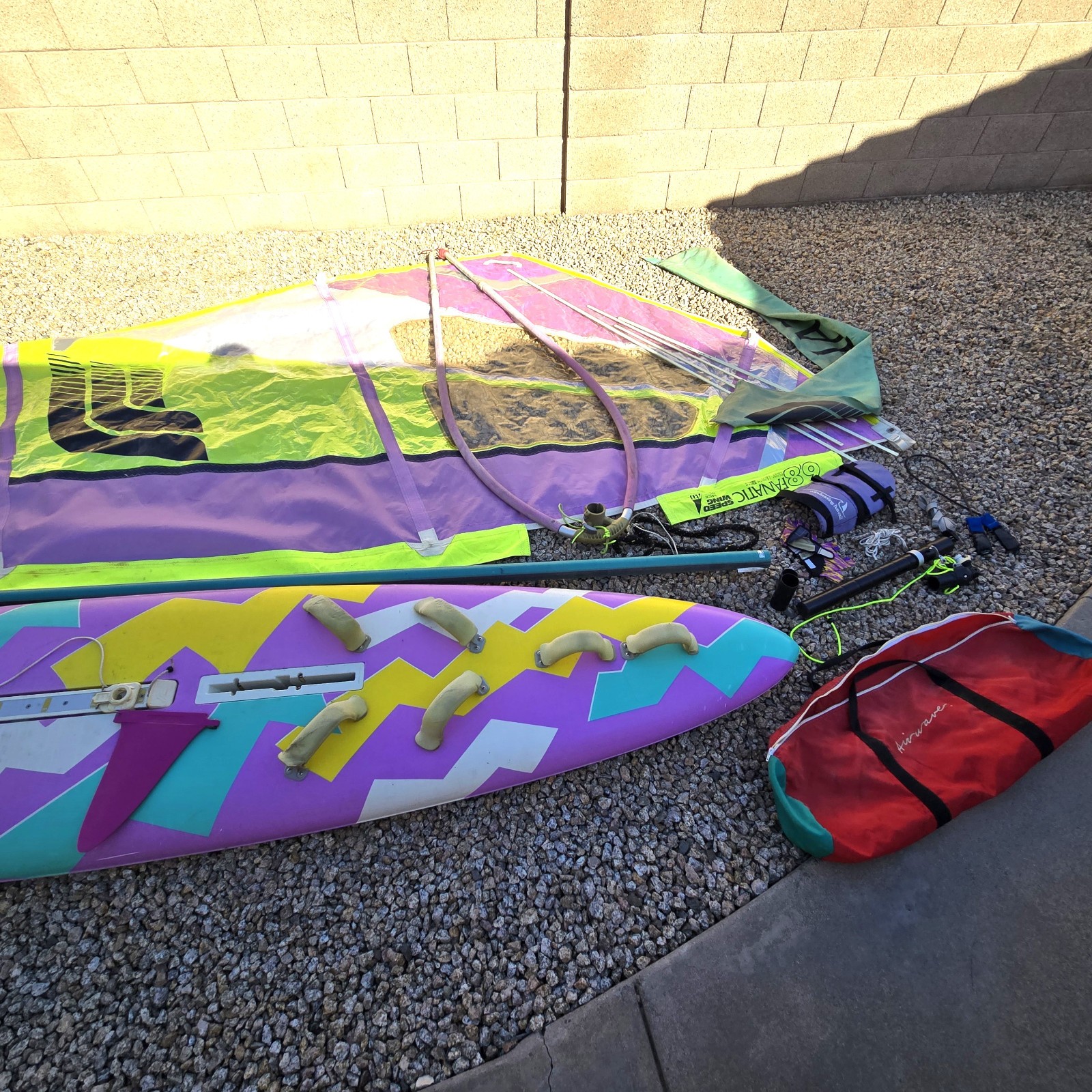 Vintage Fanatic Lite Bat Windsurfer Board w/6.8 Sail Mast Boom Accessory Kit