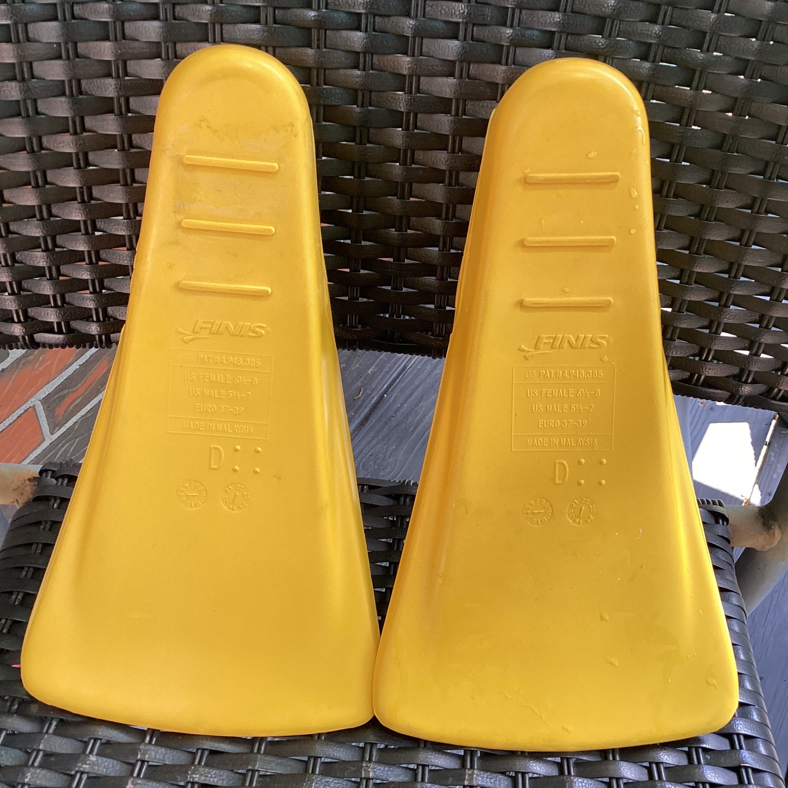FINIS Zoomers Gold Short Blade Training Fins “sz D”-US-Sz (M 5.5-7) (W 6.5-8)
