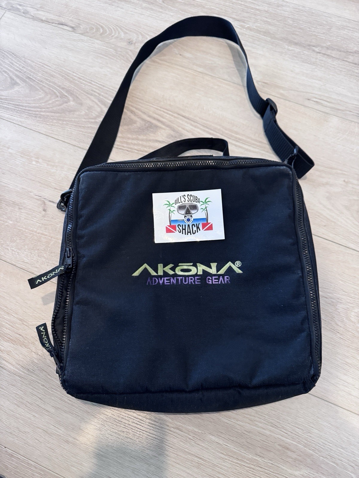 AKONA SCUBA REGULATOR BAG SOLID DARK GREY COOL!