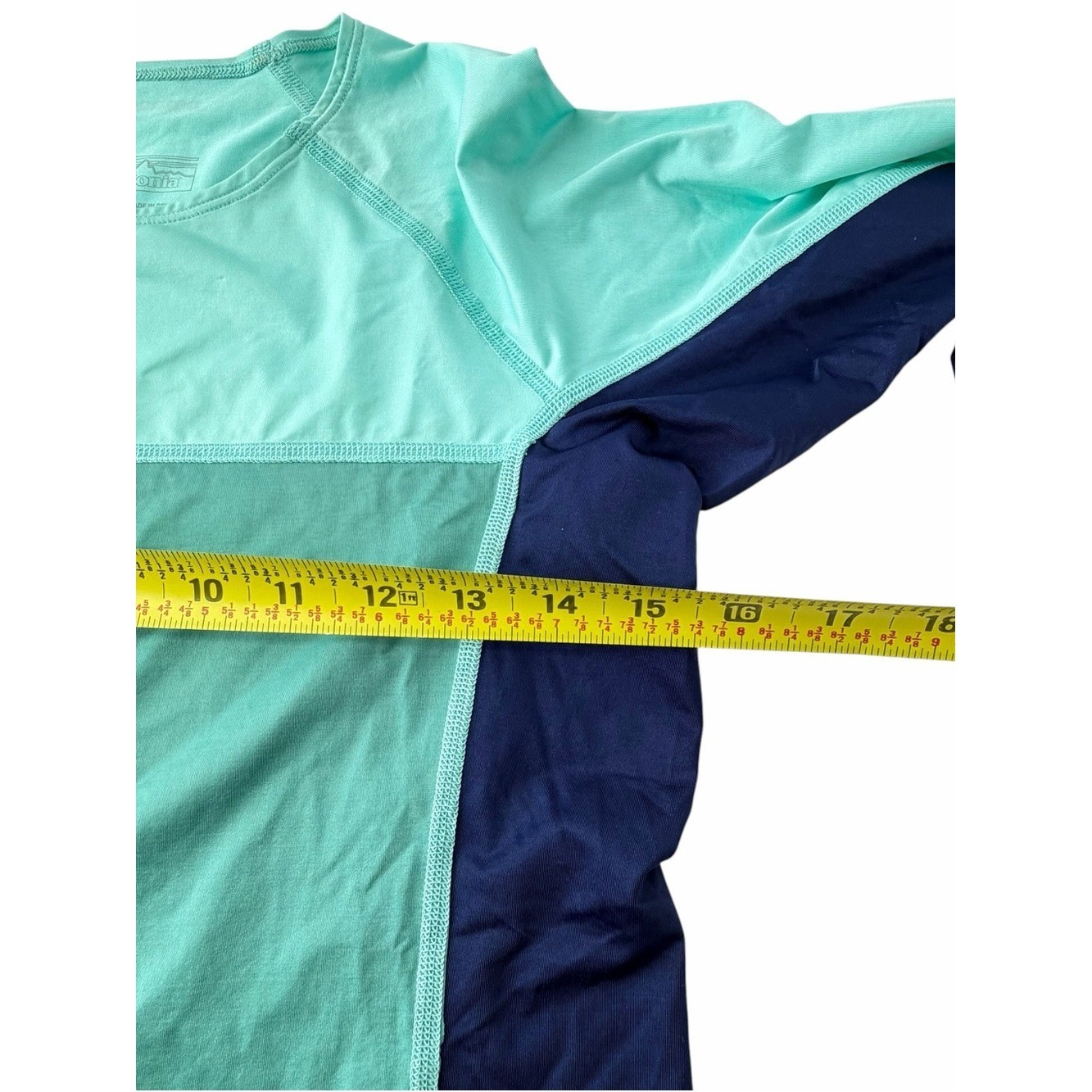 Patagonia Micro Swell Rash Guard Blue Teal Top Women’s Sz M Surfing Active Beach