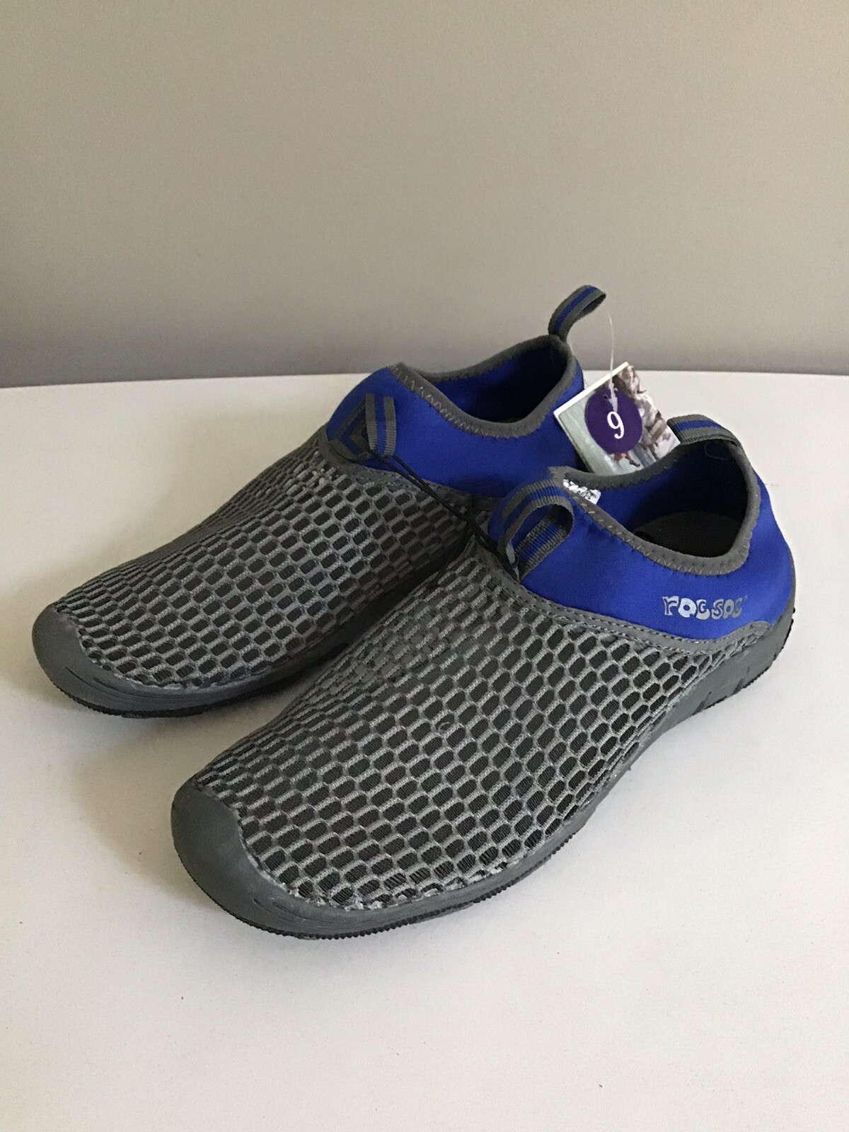 Rocsoc Men’s Water Shoes Size 9 Royal Blue/ Gray NWOB