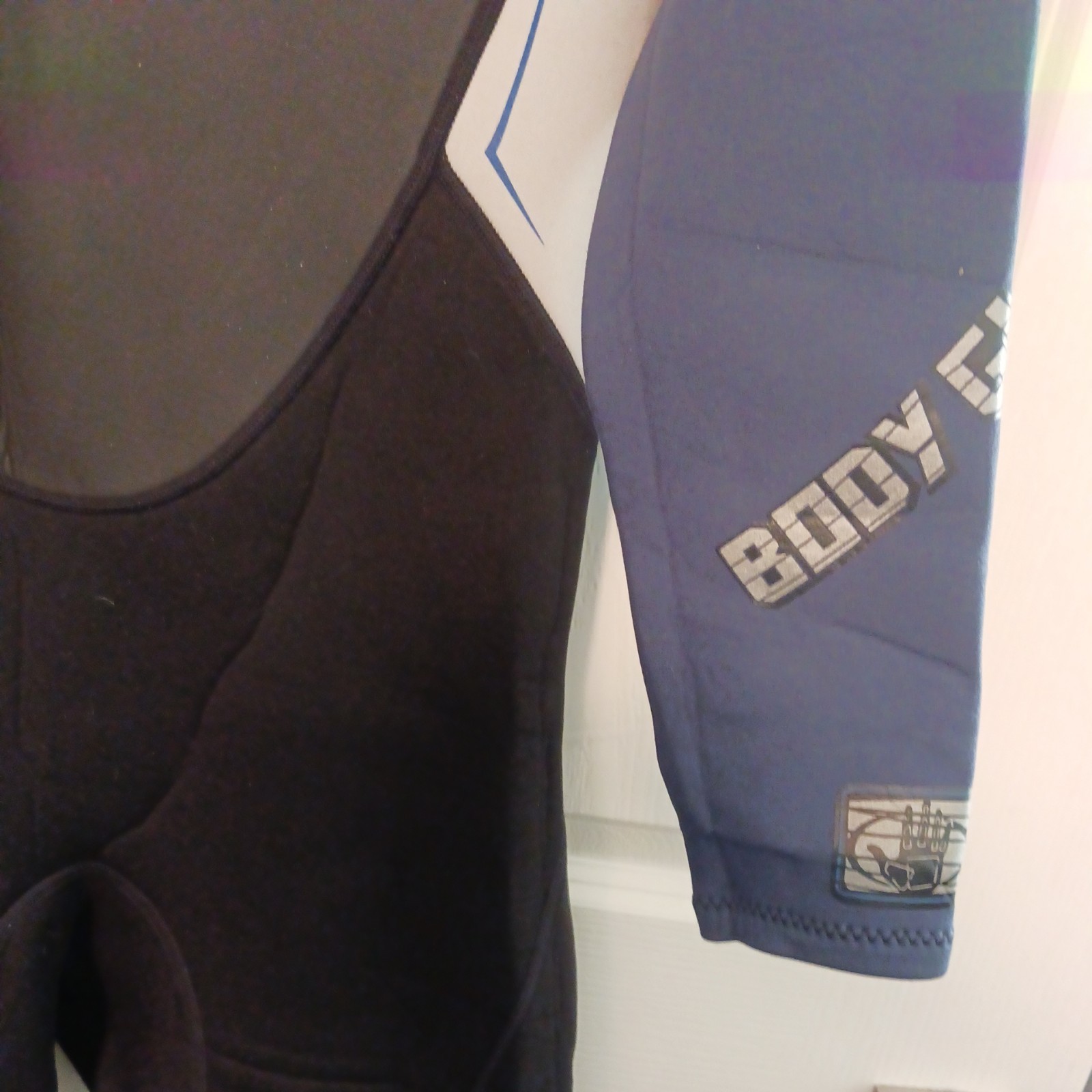 Body Glove, Full Body Neoprene Pro 3 Wet Suit Size M/L Black,Gray,Blue