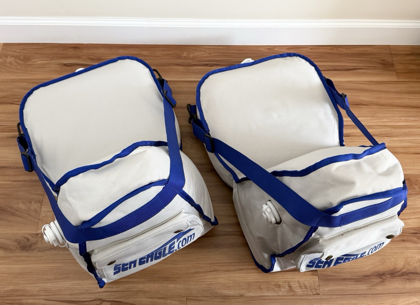 SEA EAGLE KAYAK DELUXE Two Inflatable Seats, Air Pump, Carry Bag, Accessories