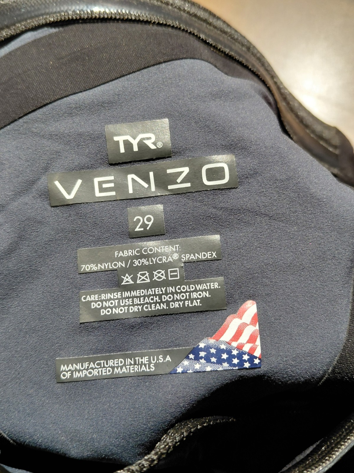 TYR Venzo Jammers USA Mens Size 29 FINA Competitive Jammers FINA Approved