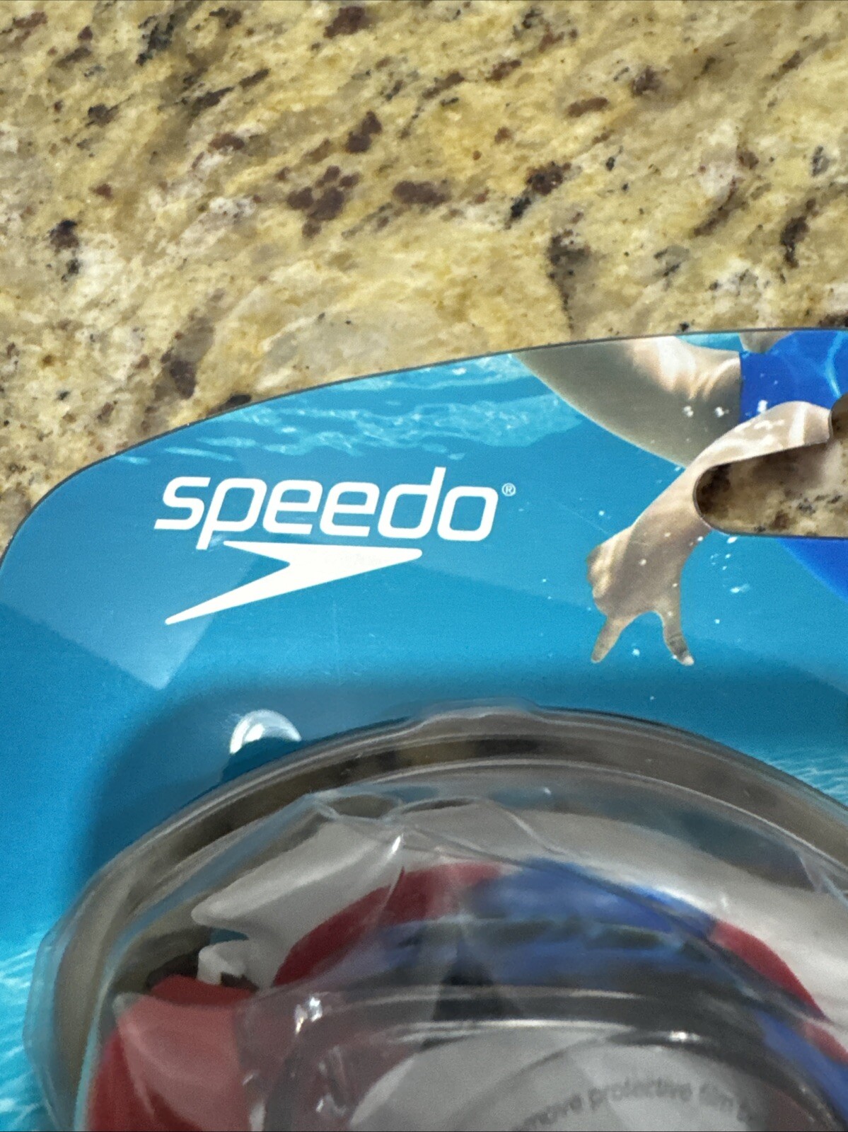 Speedo Unisex-Child Swim Goggles Skoogle Ages 3-8 – Red/White/Blue swimming gogs