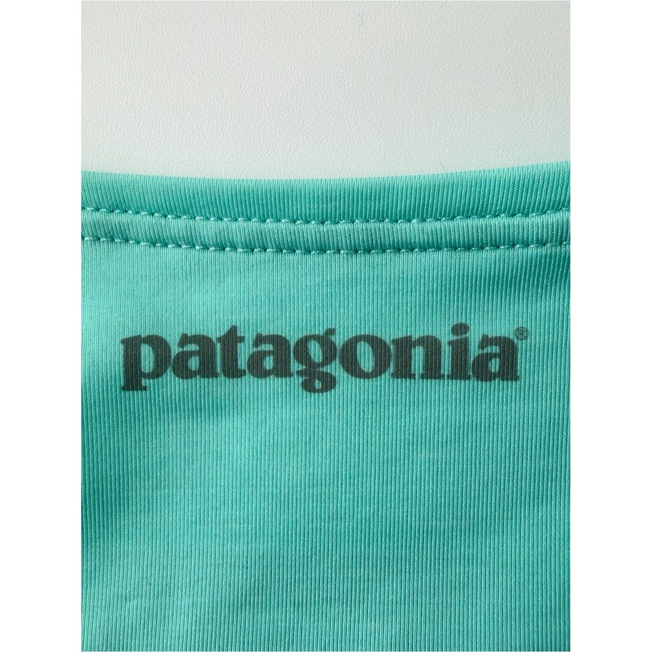 Patagonia Micro Swell Rash Guard Blue Teal Top Women’s Sz M Surfing Active Beach