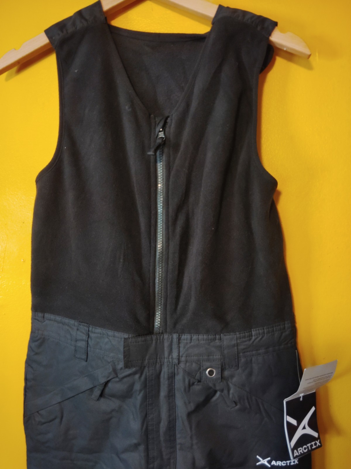 L(14/16)Arctix Black Overall Water Repellent Full Sleeveless Suit