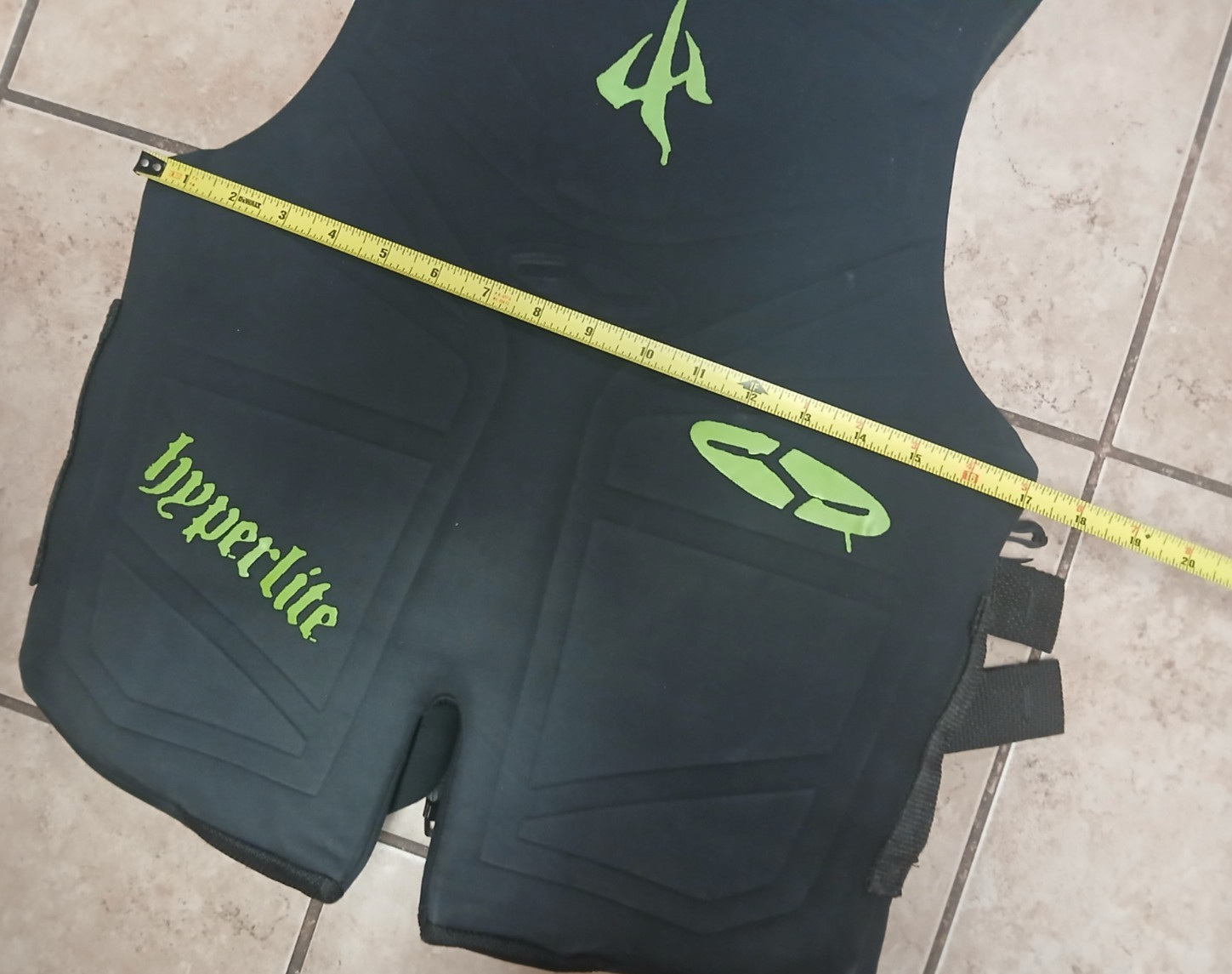 Hyperlite Adult Medium Over 90lb. 36 – 40 Inch Wakeboard Vest Life Jacket