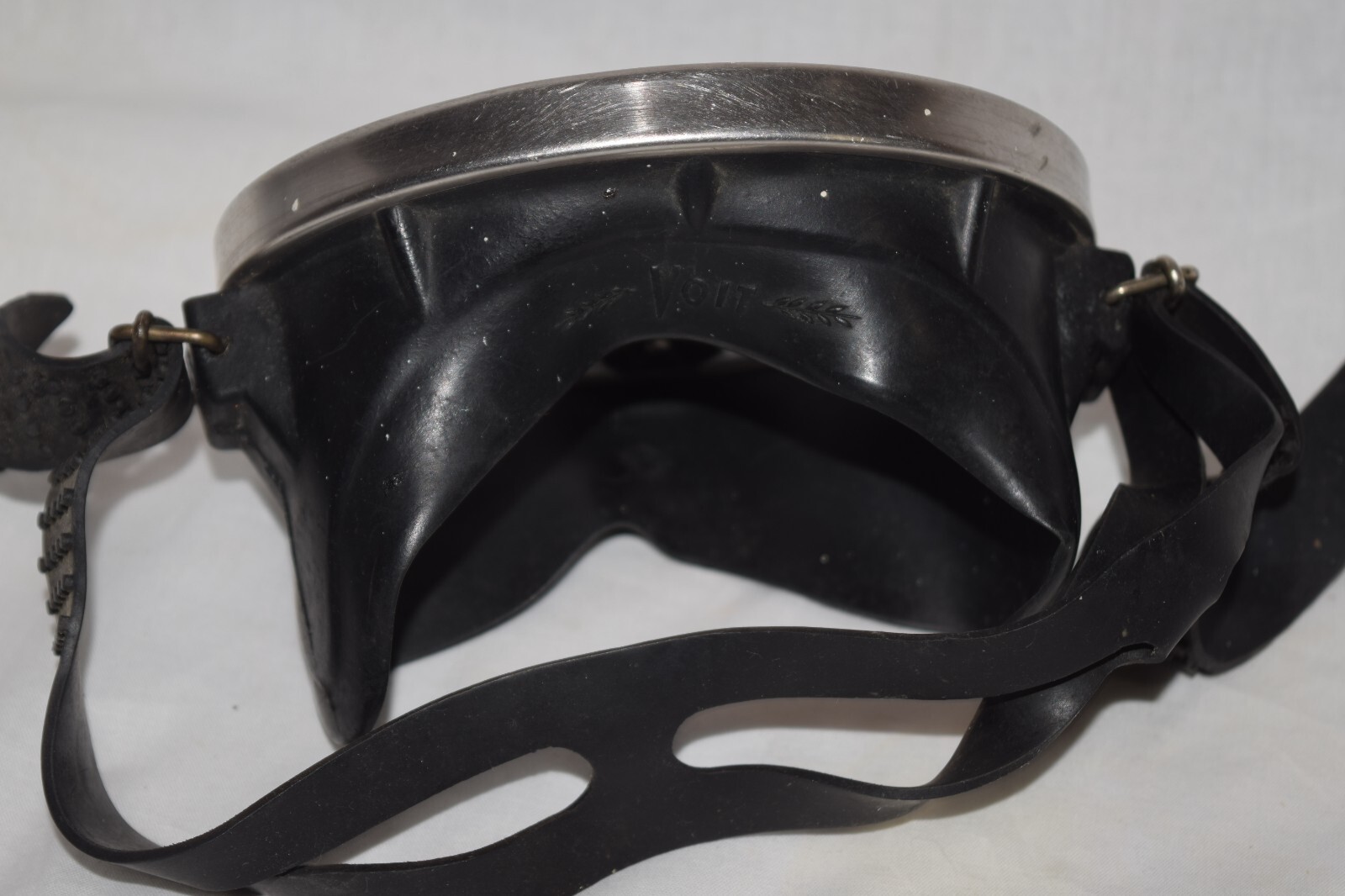 Vintage Voit Black Swimming Diving Mask 88 457 Tempered Oval Glass Strap GUC