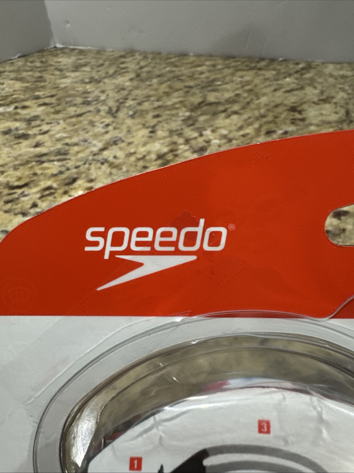 Speedo Unisex-Child Swim Goggles Skoogle Ages 3-8 – Red/White/Blue swimming gogs