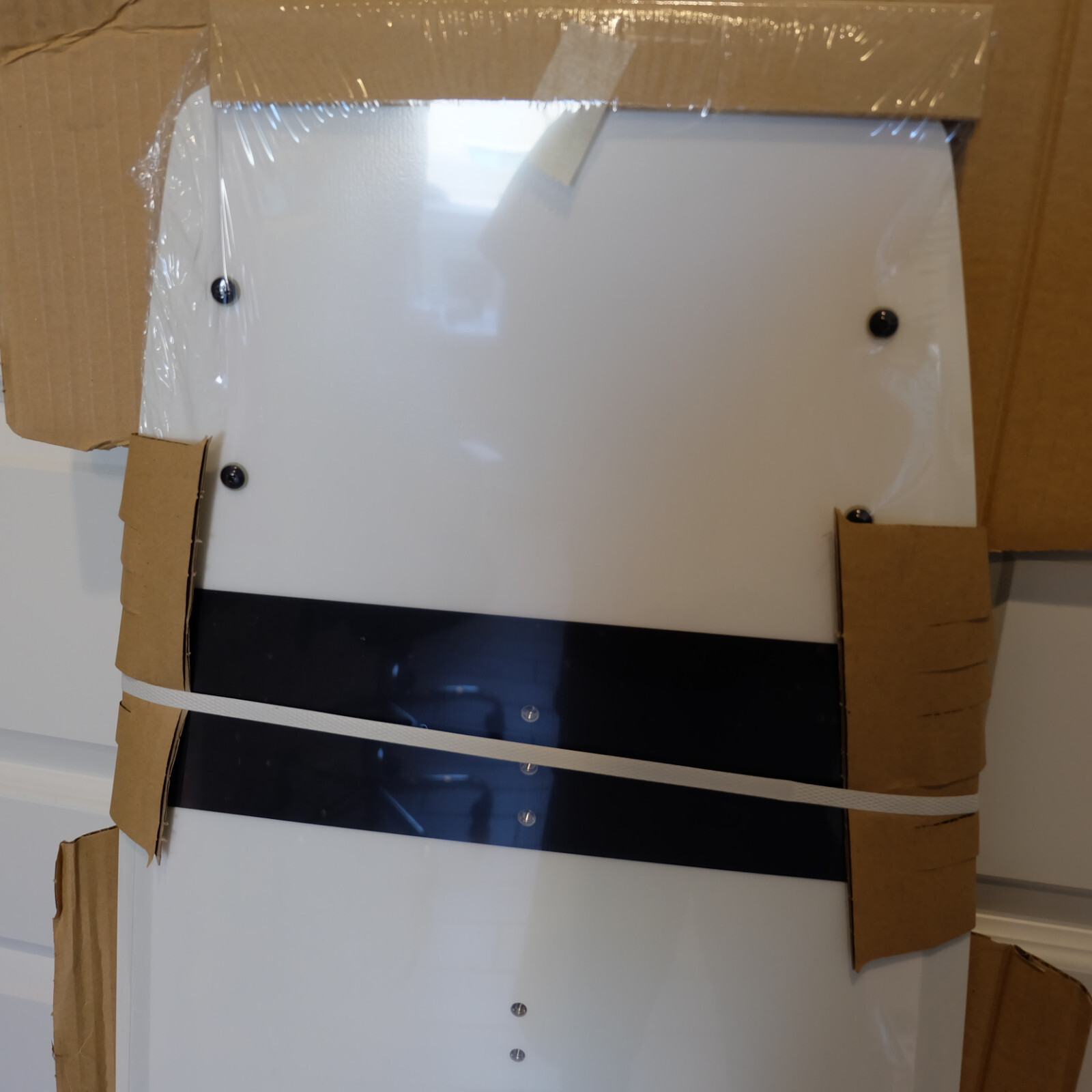 RARE White Claw Hard Seltzer Logo Promotional Wakeboard Wake Board 134cm – NEW