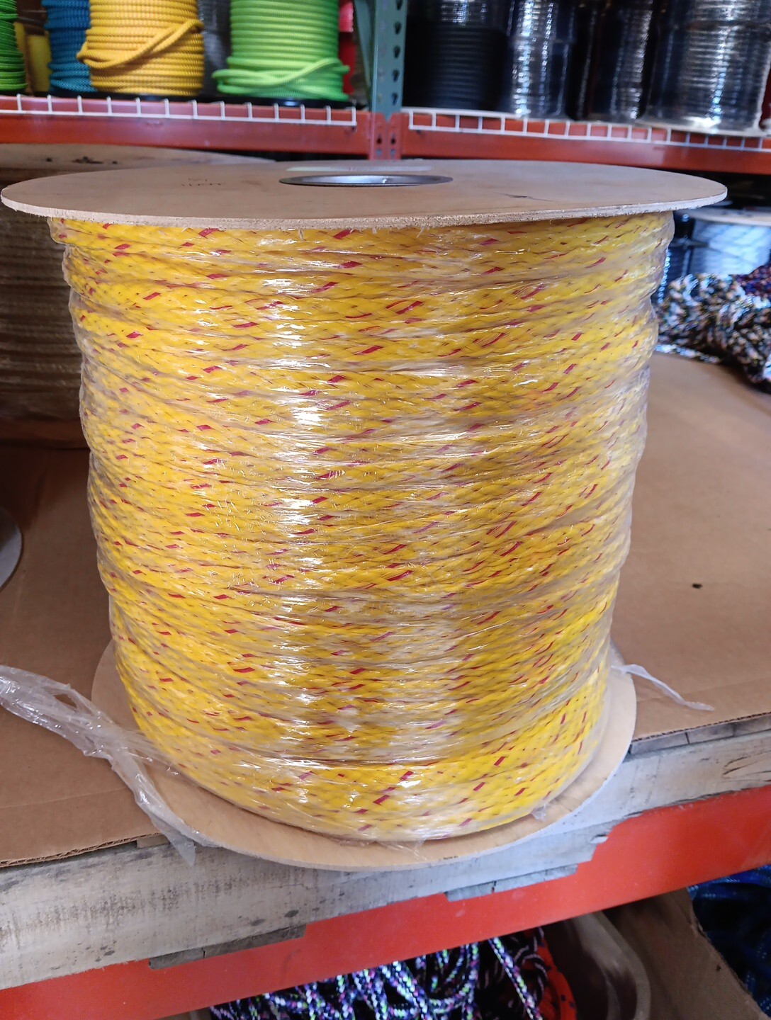 1/4″ x 1000 ft. of 8 Strand Hollow Braid Polypropylene rope. Yellow/red. US Made