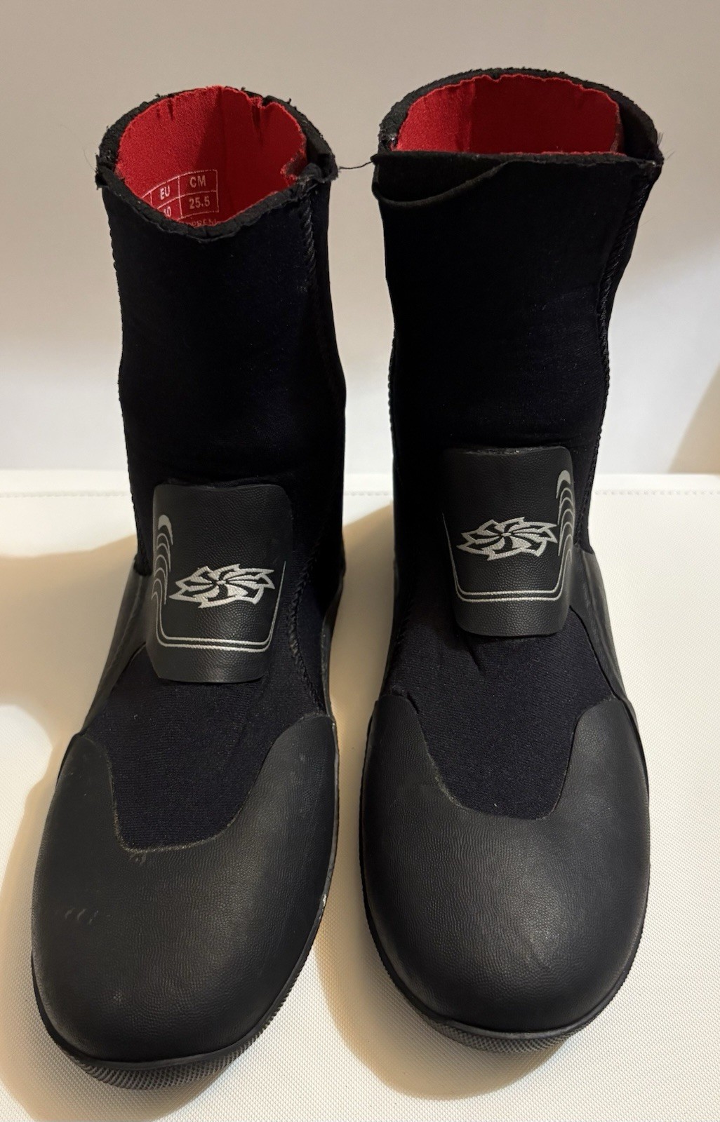 Hyperflex Access 5mm Surf Dive Shoe Feet Booties Round Toe Neoprene Size 7 Used
