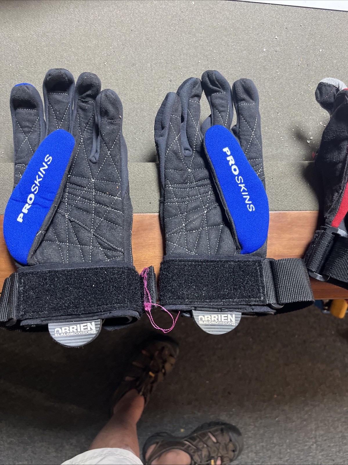 2 Pairs O’Brien Pro Water Ski Gloves Amara, X-Large Wrist Binding Slalom