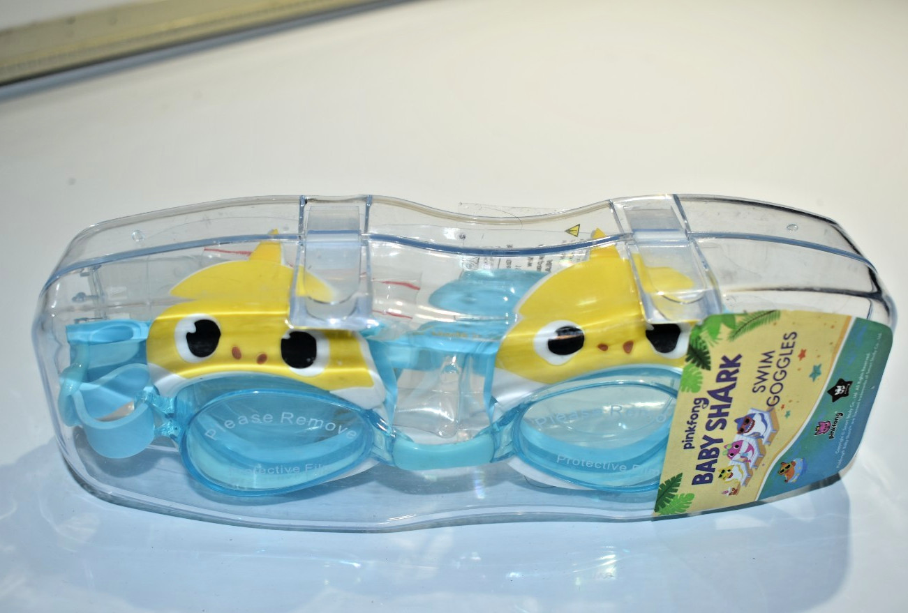 NEW- SwimWays Pinkfong Baby Shark Light Blue Kids Swim Goggles
