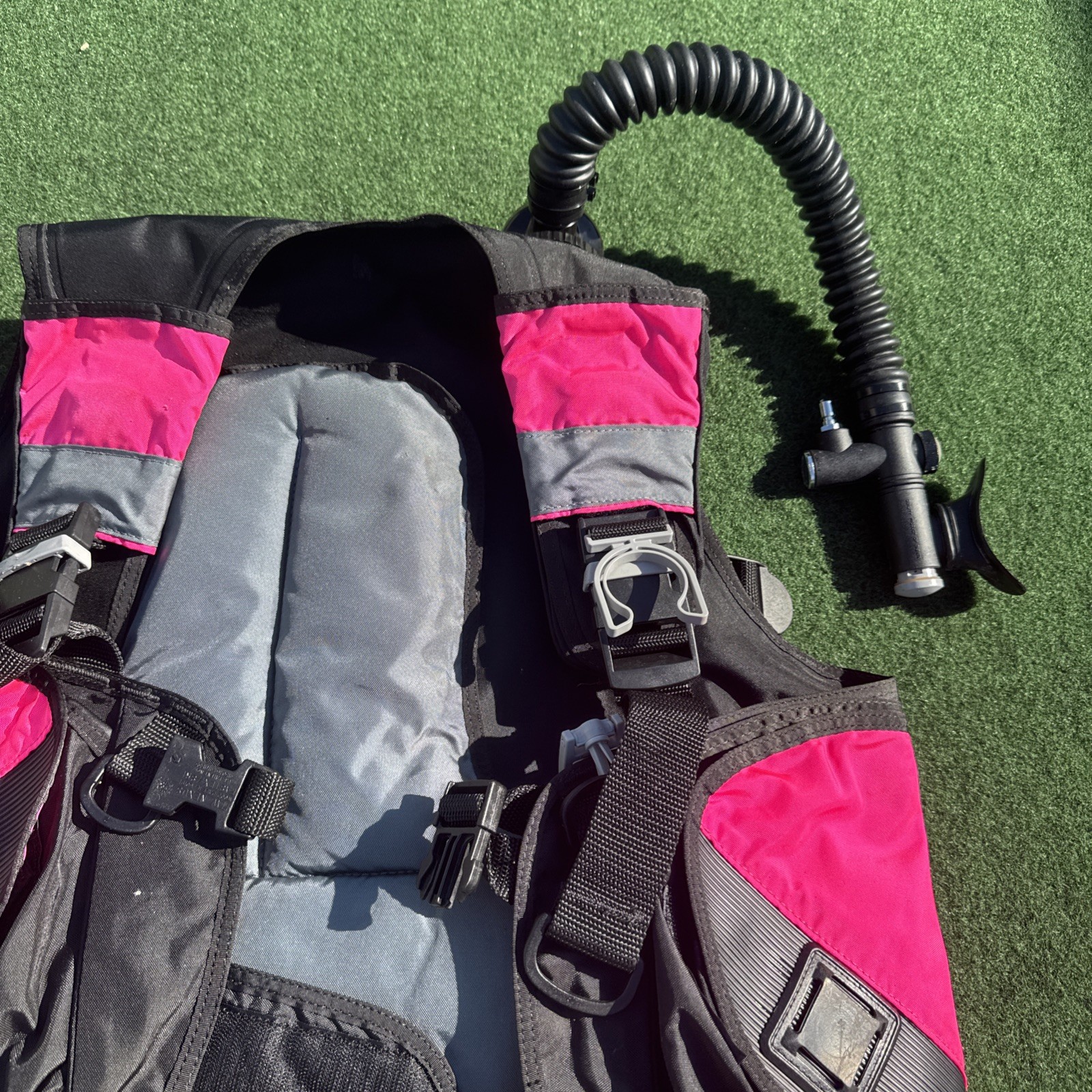 TUSA X-PERT Pink BCD- Weight Integrated BCD Size Medium Scuba