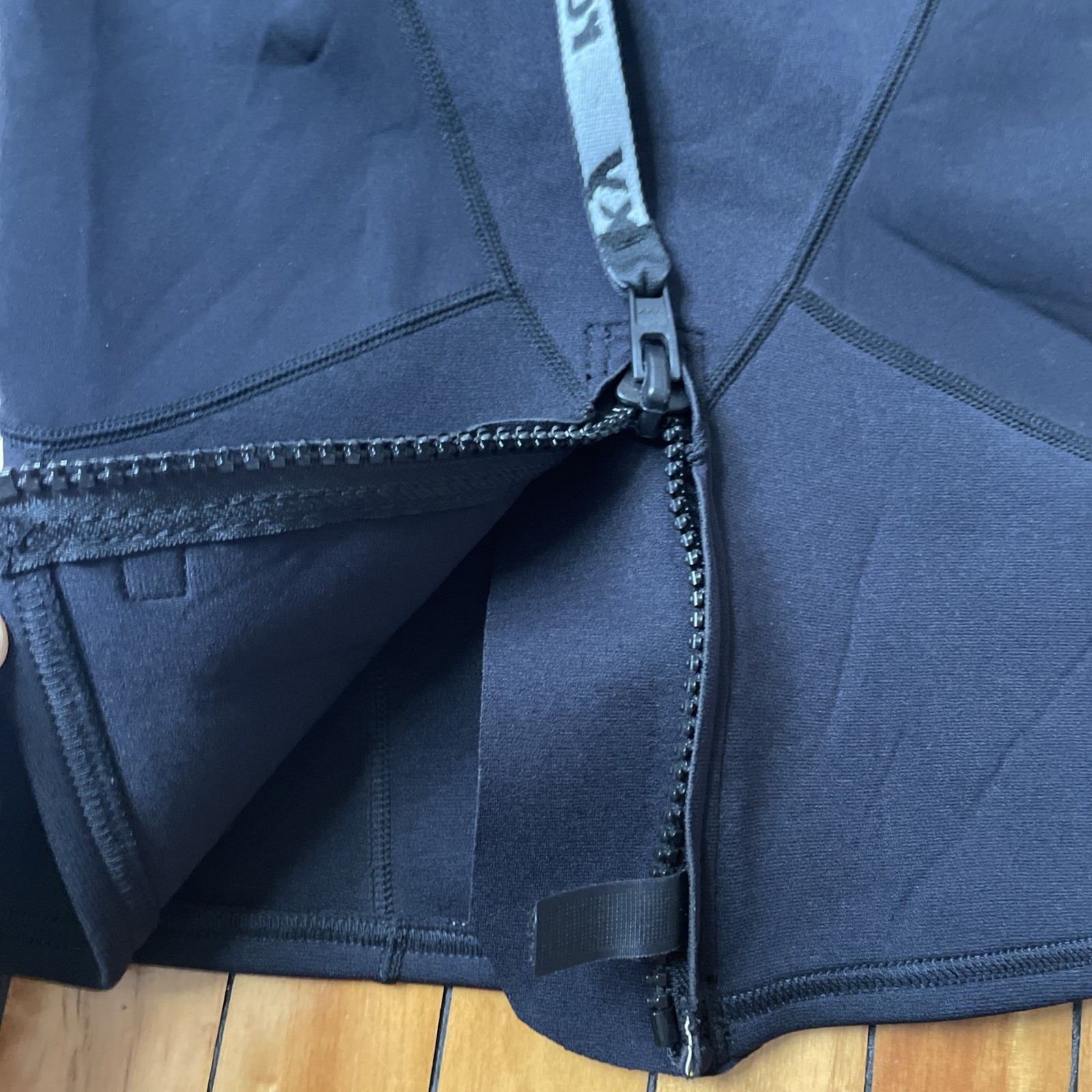 Roxy Black Wetsuit Top Womens Size 10/38 Syncro 1 Hyperstretch