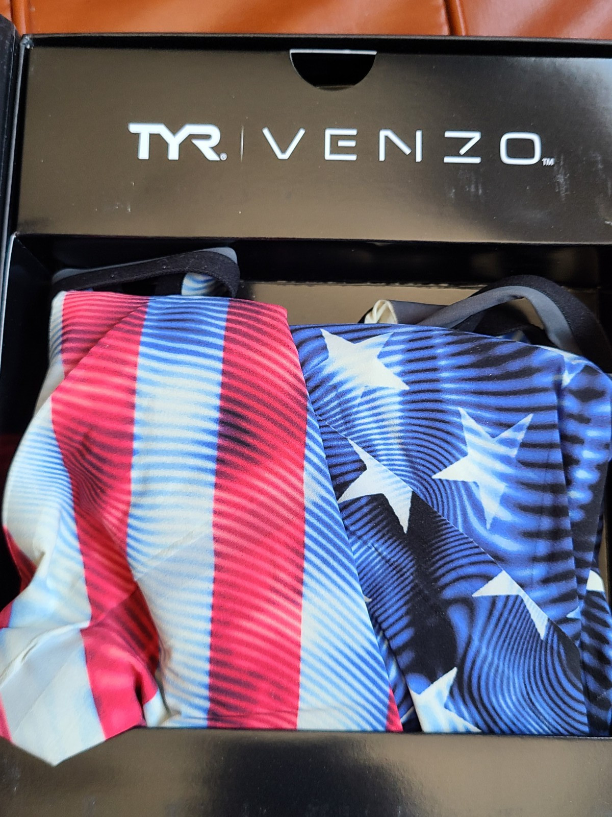 TYR Venzo Swimsuit TechSuit Size 25 Closed Back Genesis USA Flag w/Box 921