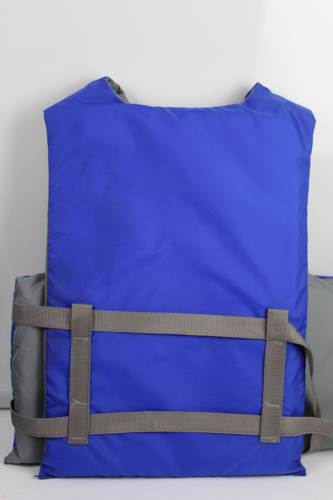 Stearns Universal Life Jacket Type III PFD Chest 30-52 Over 90 LBS Blue
