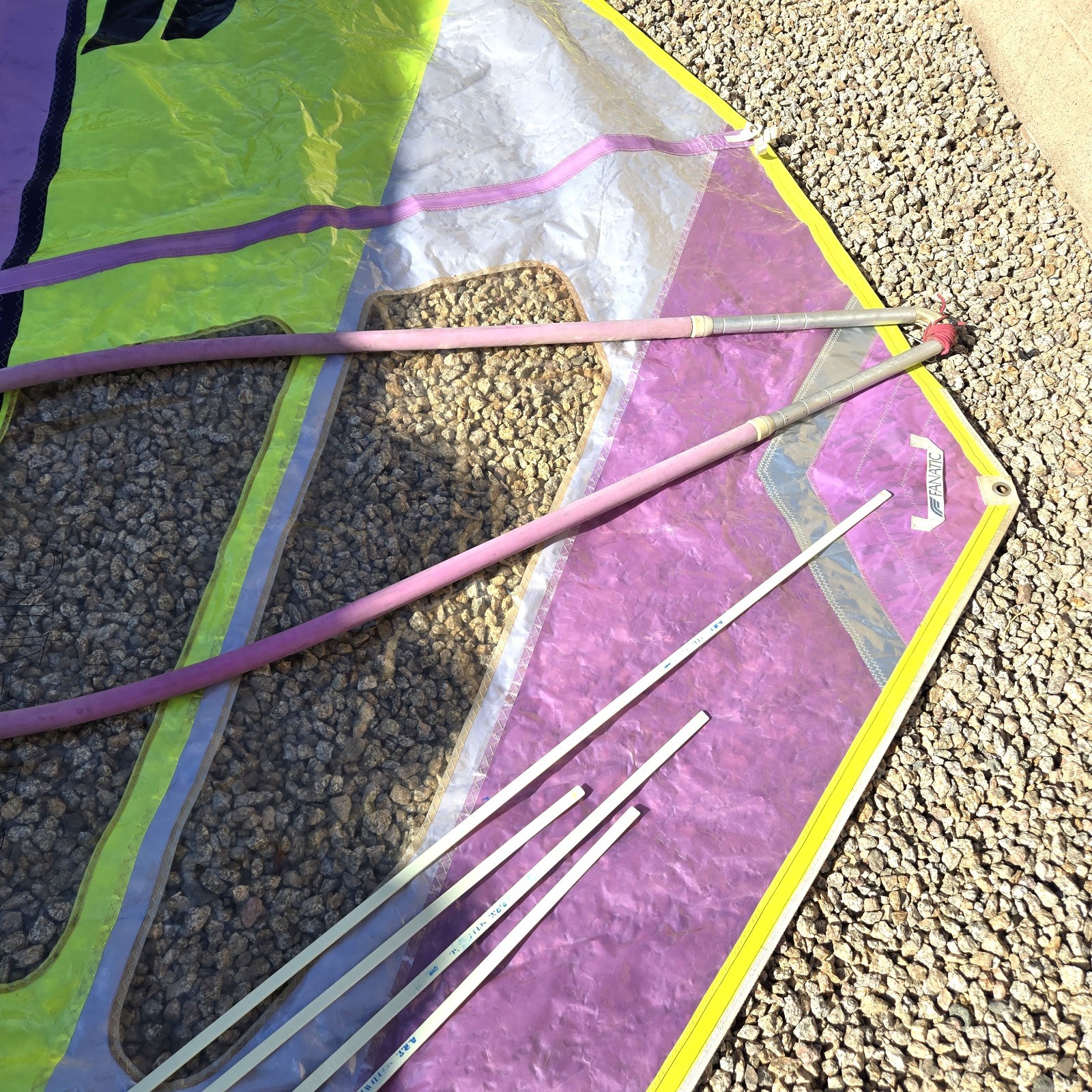 Vintage Fanatic Lite Bat Windsurfer Board w/6.8 Sail Mast Boom Accessory Kit