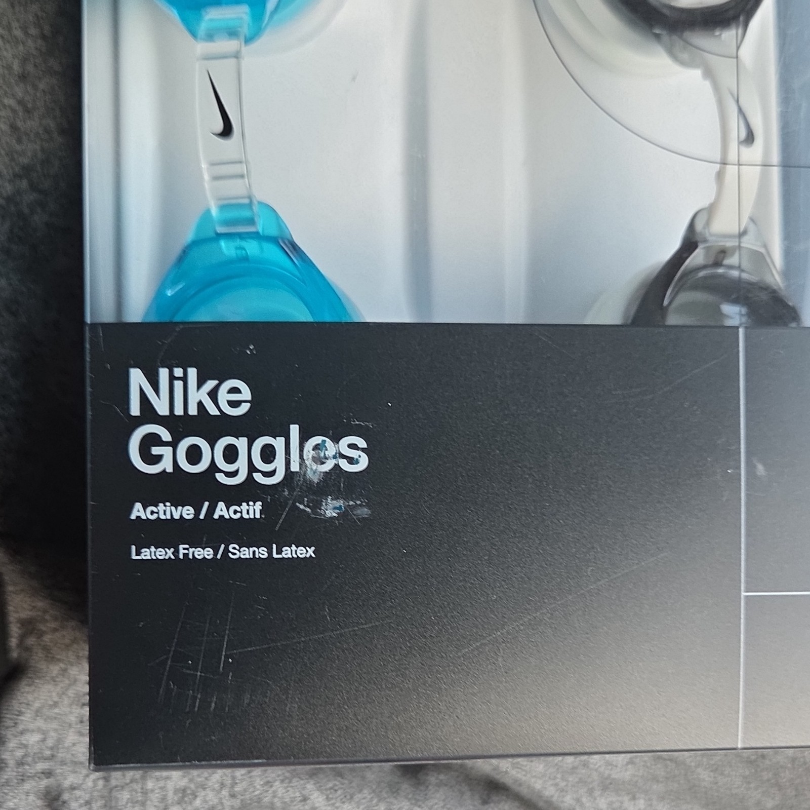 Nike Active/Actif Swim Goggles Latex Free/Sans Latex UV-Blocking