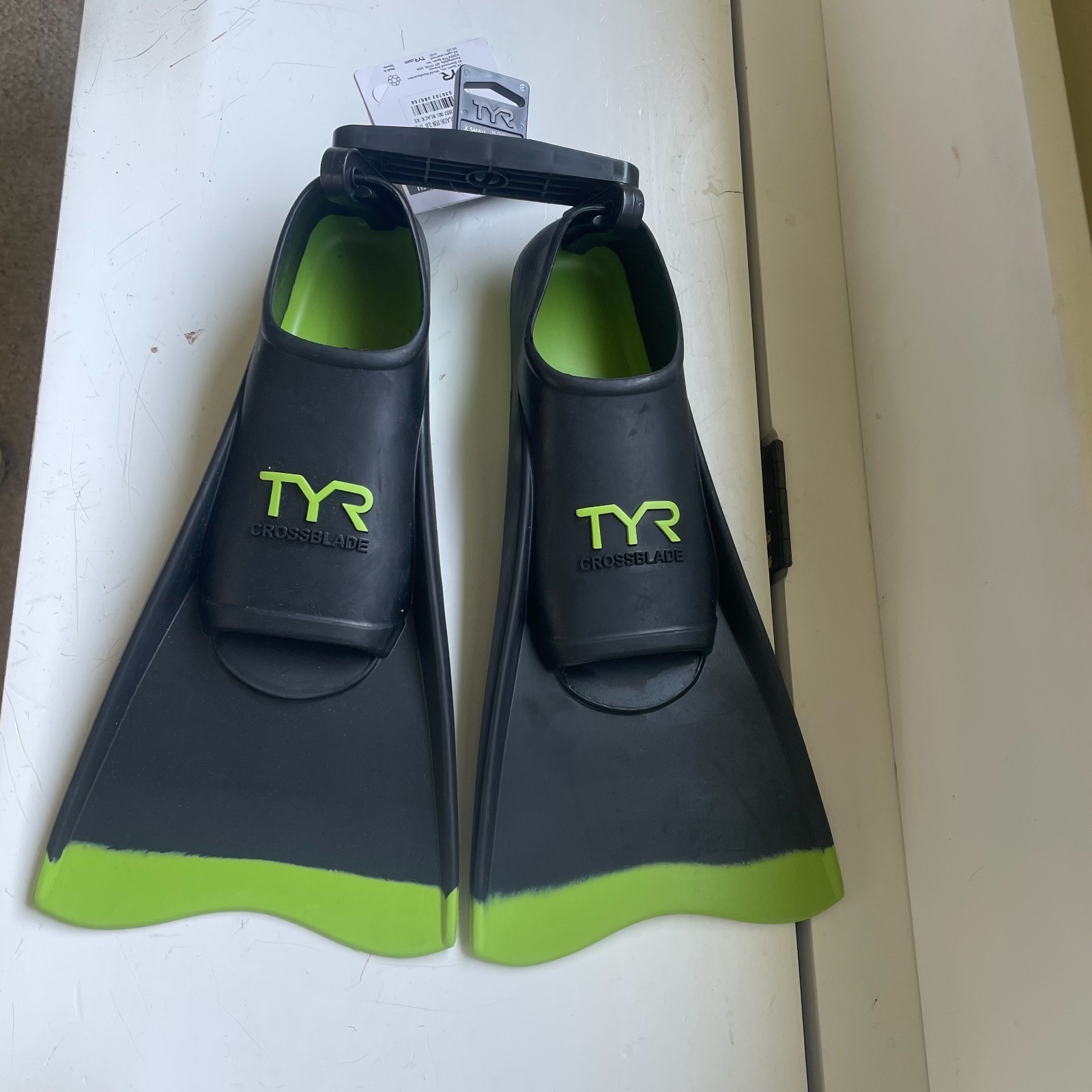 TYR Crossblade Swim Fins 2.0 – Size X-Small – Women’s Shoe size 4.5-6.5