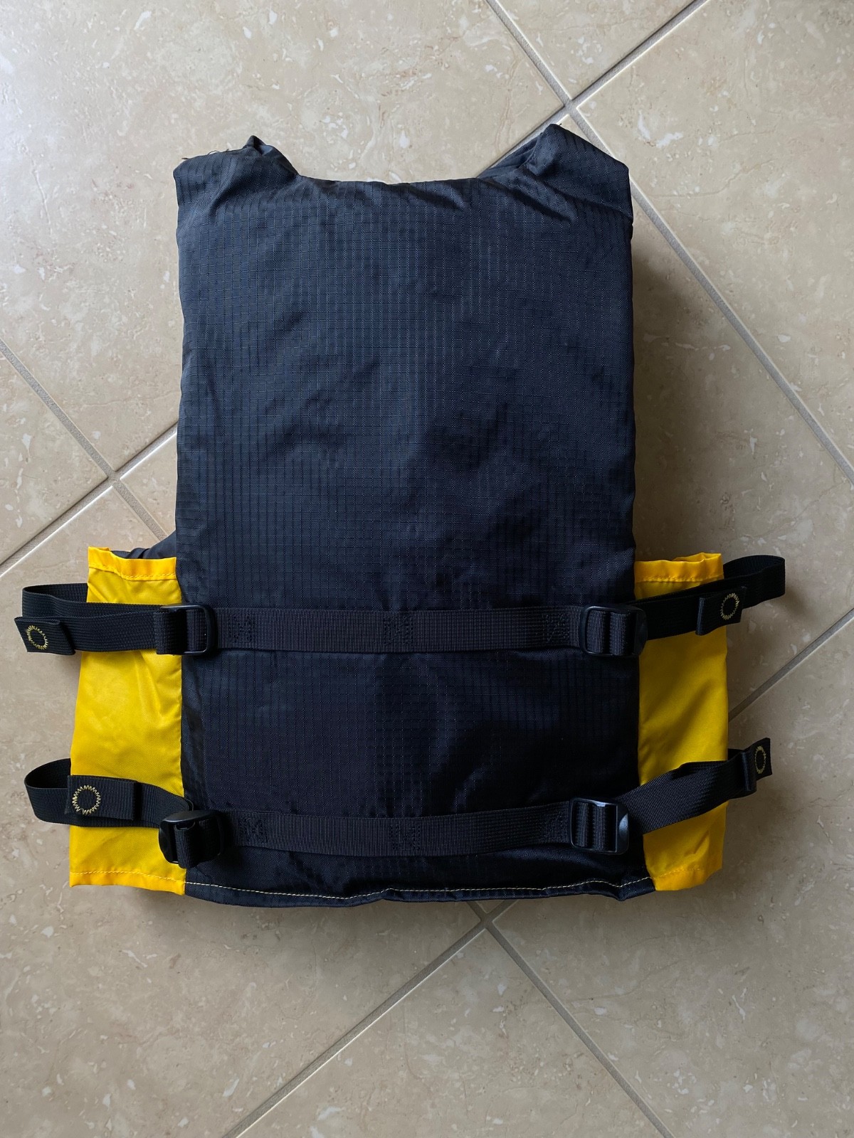Life Jacket By Stearns/West Marine/Offshore/Type 3 PFD/Adult S-M Over 90 Lbs.