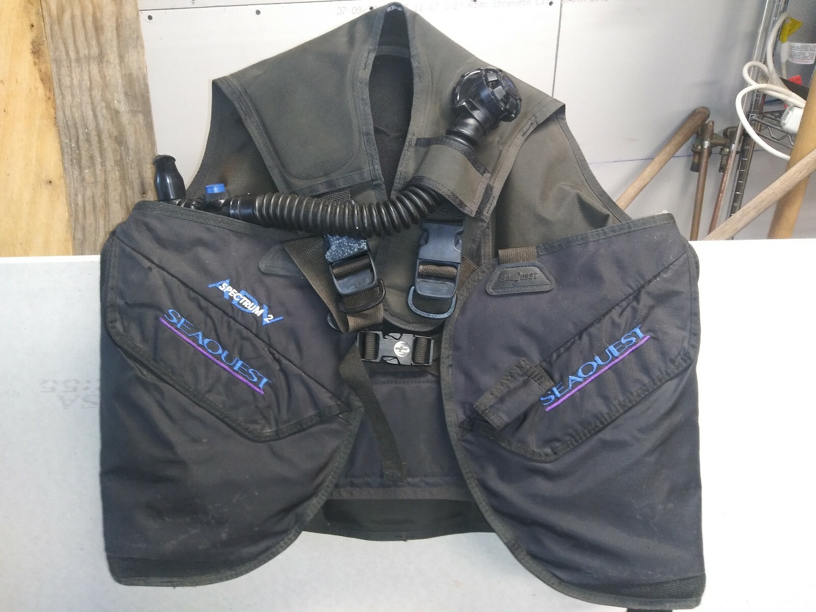 Seaquest Scuba Dive vest. Size Large, SPECTRUM 2 ADV,