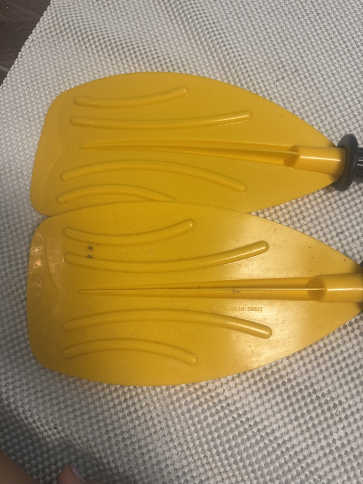 Intex 59623e 48″ Boat Paddles Ribbed French Oars/ Inflatable Rafts detachable