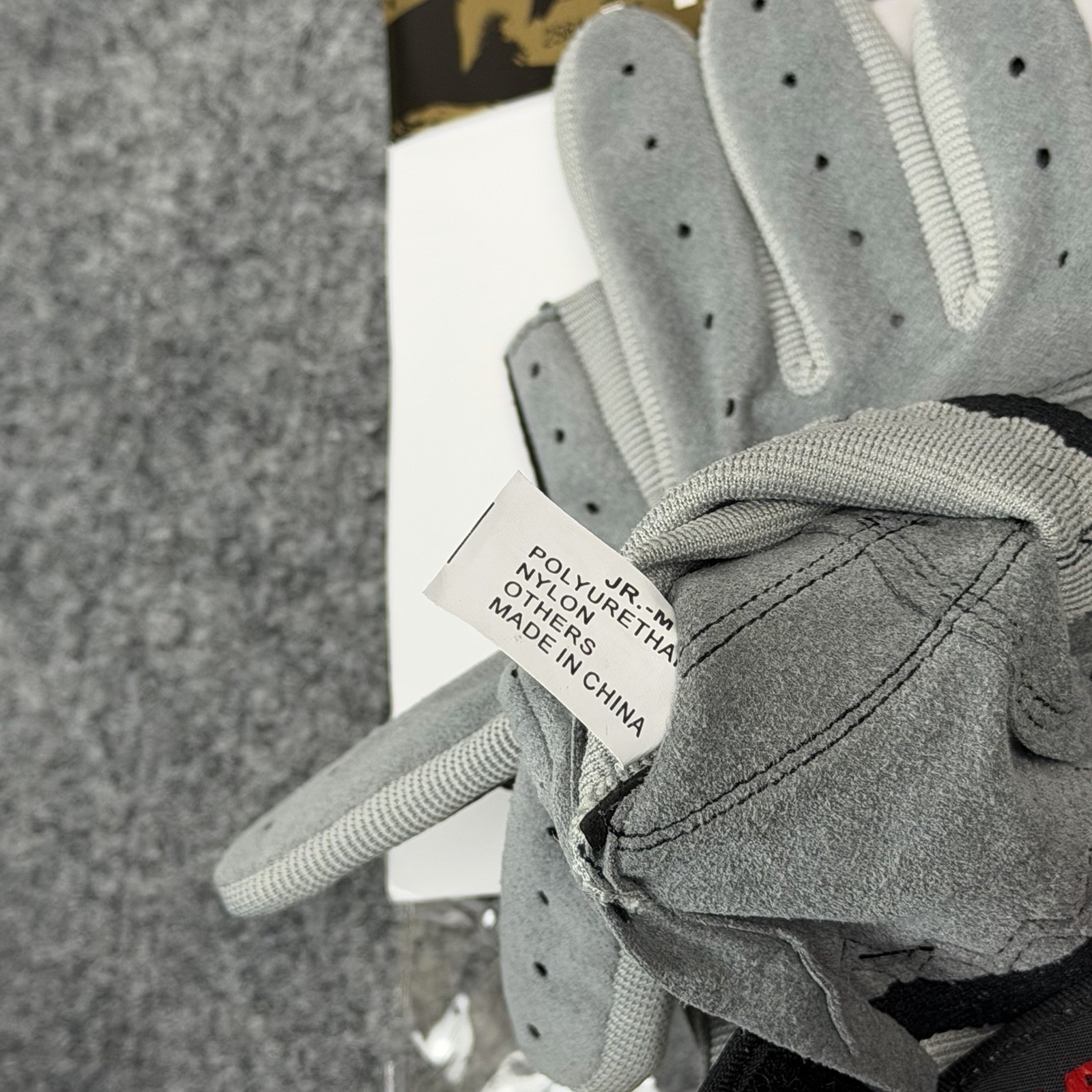Harken Sailing Gloves Full Finger Black Magic Junior M 2564 Racing Grip NWT