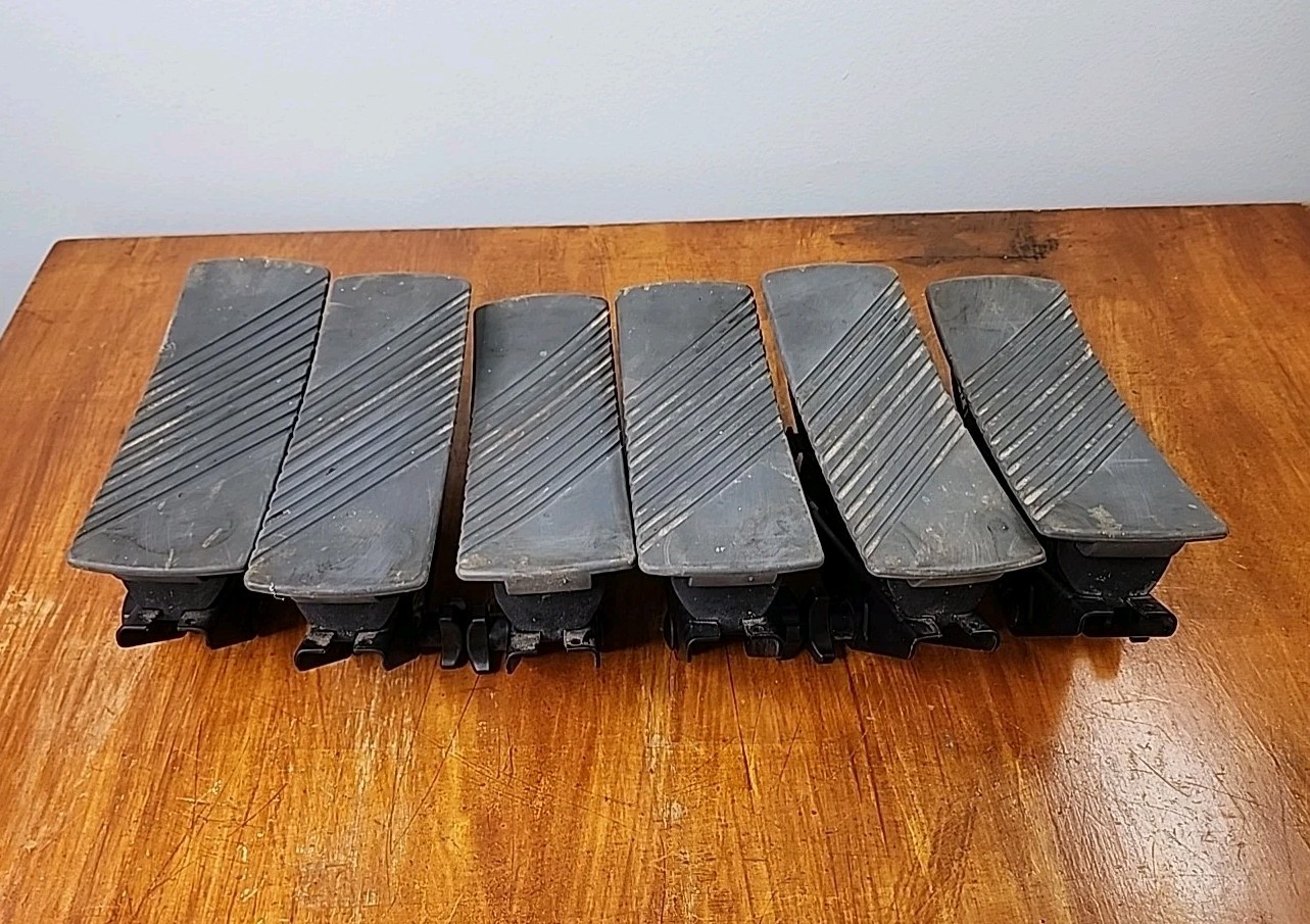 Thule Kayak Canoe Saddles Part No. 515-5031 Car Roof Bar Mounting Set of 6 Read*