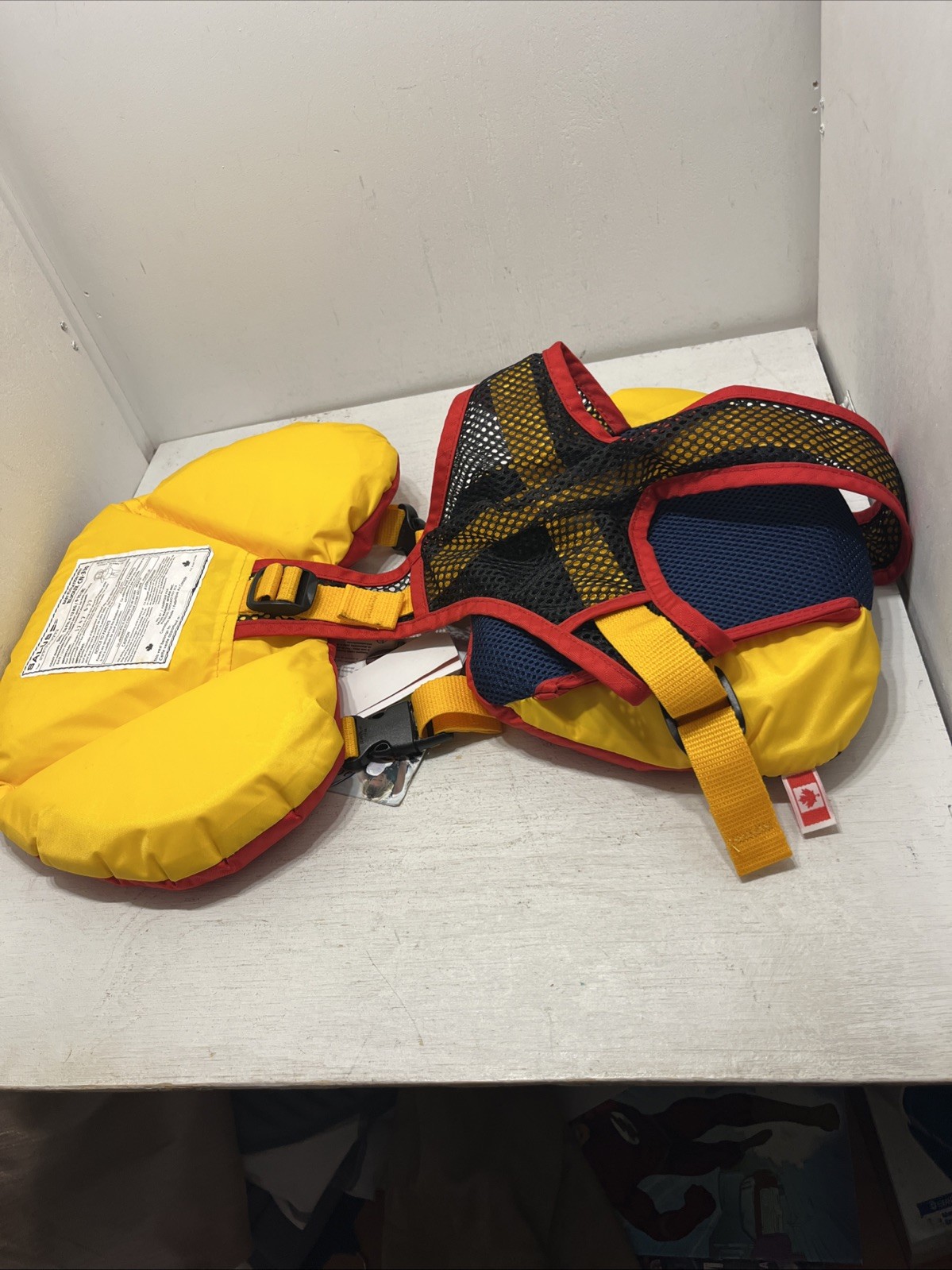 NWT Salus Bijoux Baby Vest Flotation Jacket for Infants 9-25 pounds Red/Yellow