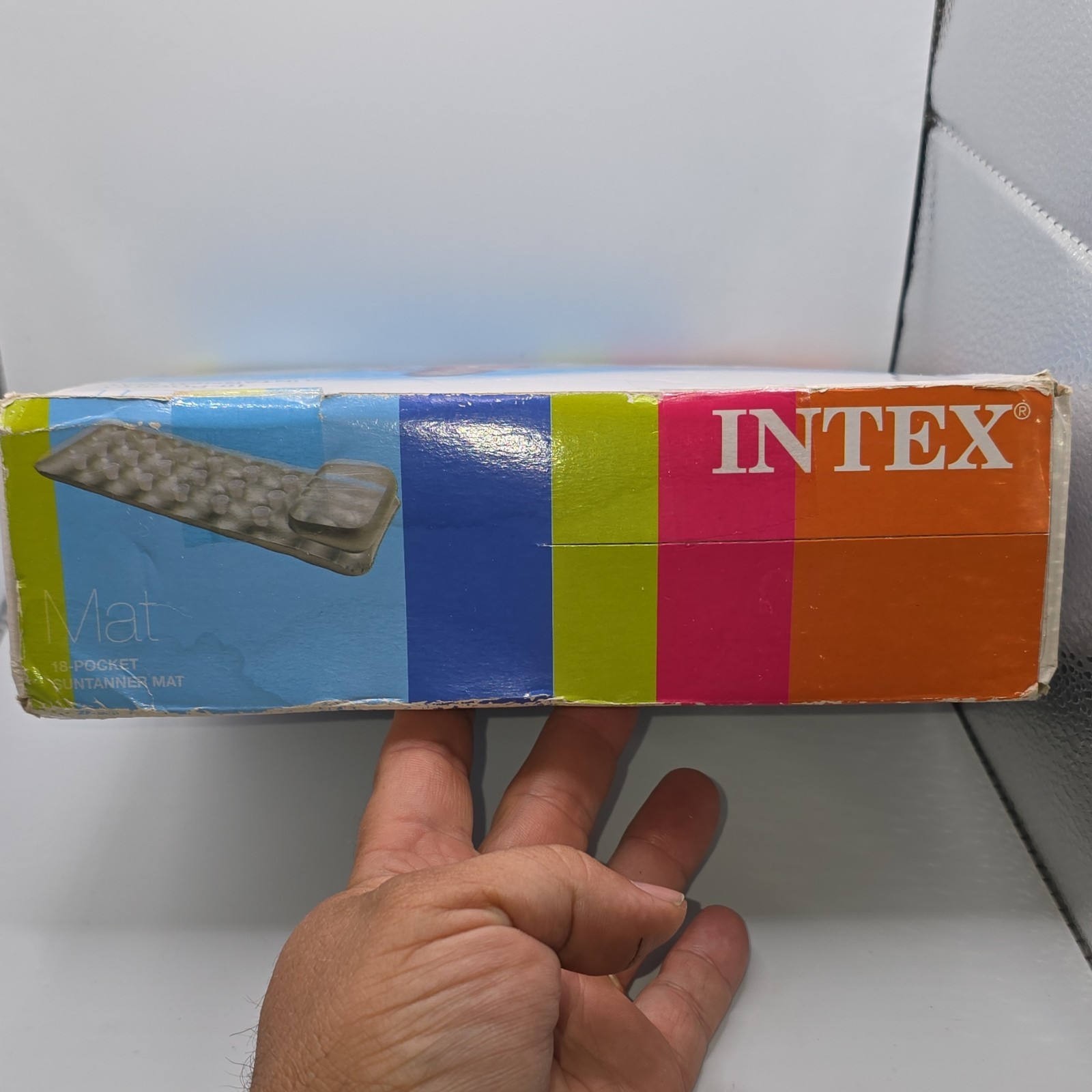 Intex 18-Pocket Suntanner Mat Inflatable Swimming Float 74in x 28in