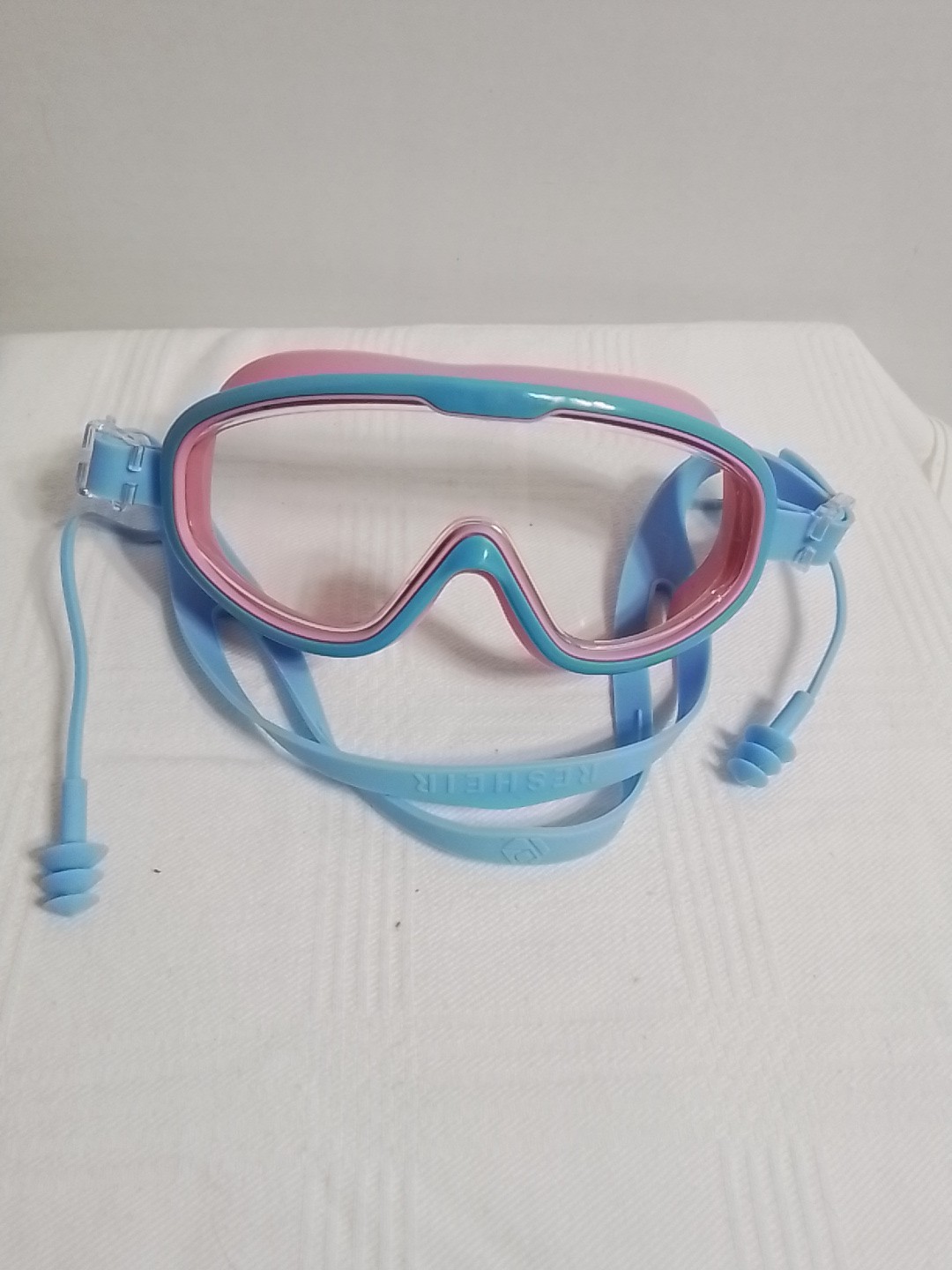 Kids Swim Goggles Clear Wide View No-Leak Ear Plugs Light Blue Pink New Sealed