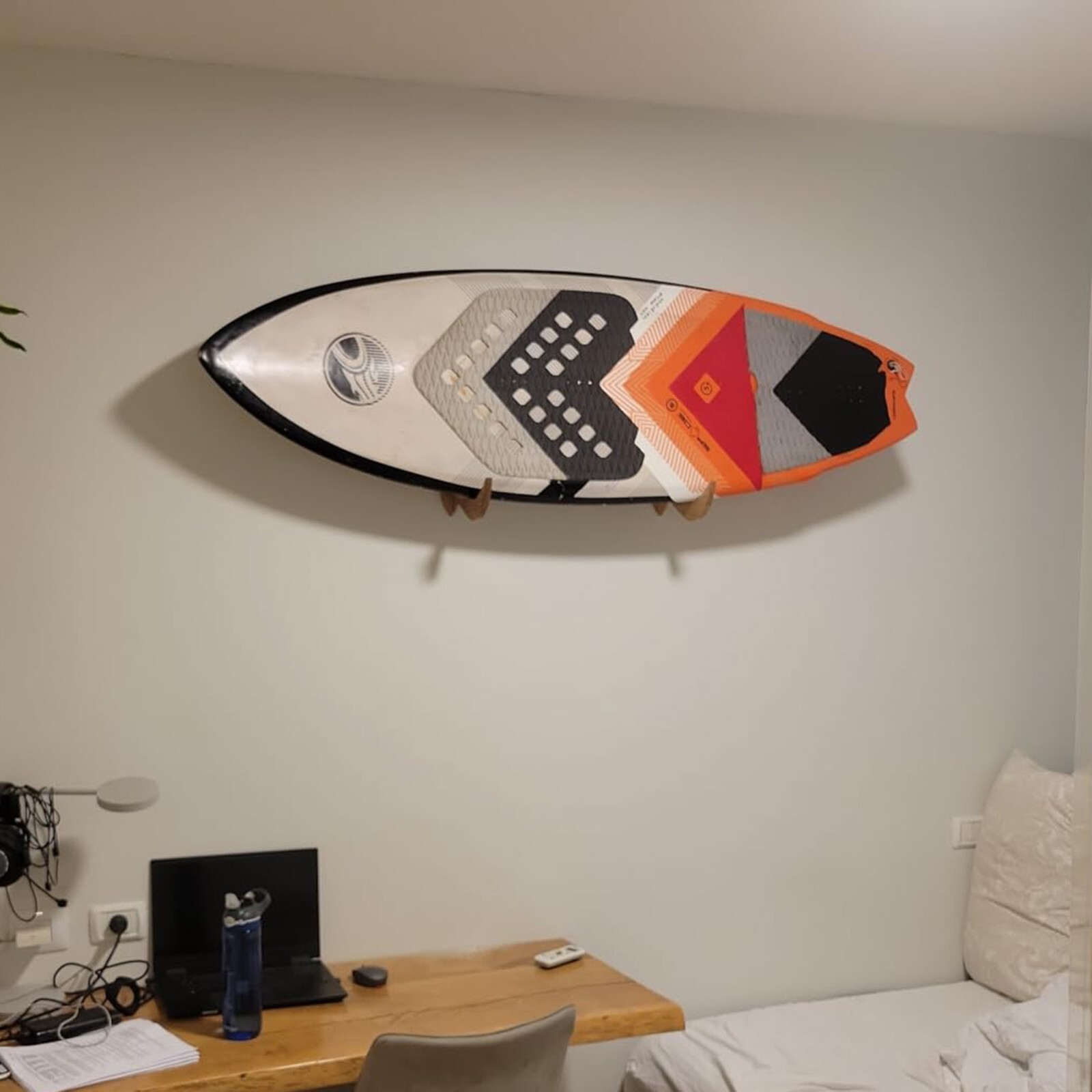 Hang 11 Surfboard Wall Mount – Surf Board Wall Hangers, Wooden Surfboard Rack