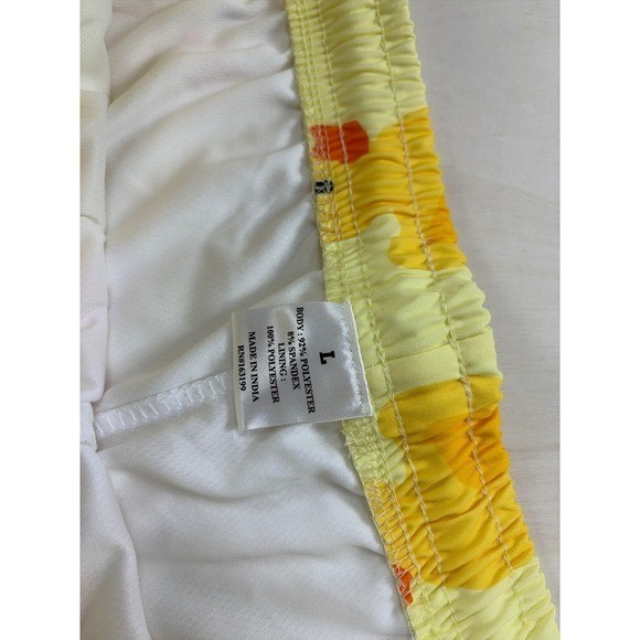 Yellow Rubber Duck Print Swim Trunks Mens Size L Water Repellent Mesh Lined NEW