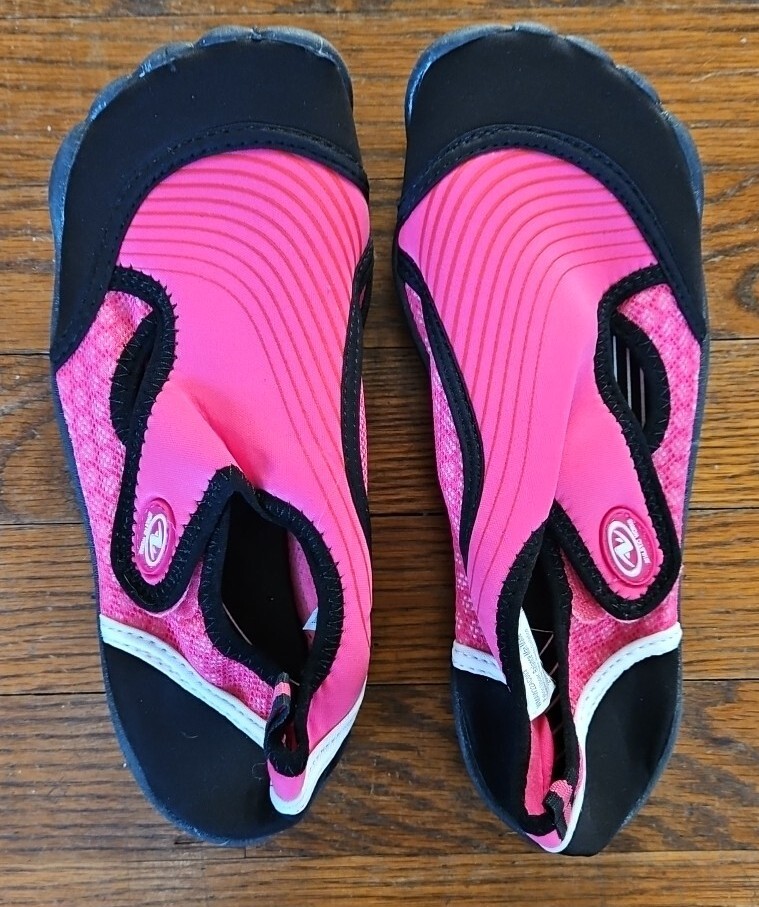 Athletic Works Outdoor Water Shoes Black Pink Hook And Loop Closure NEW Size 7