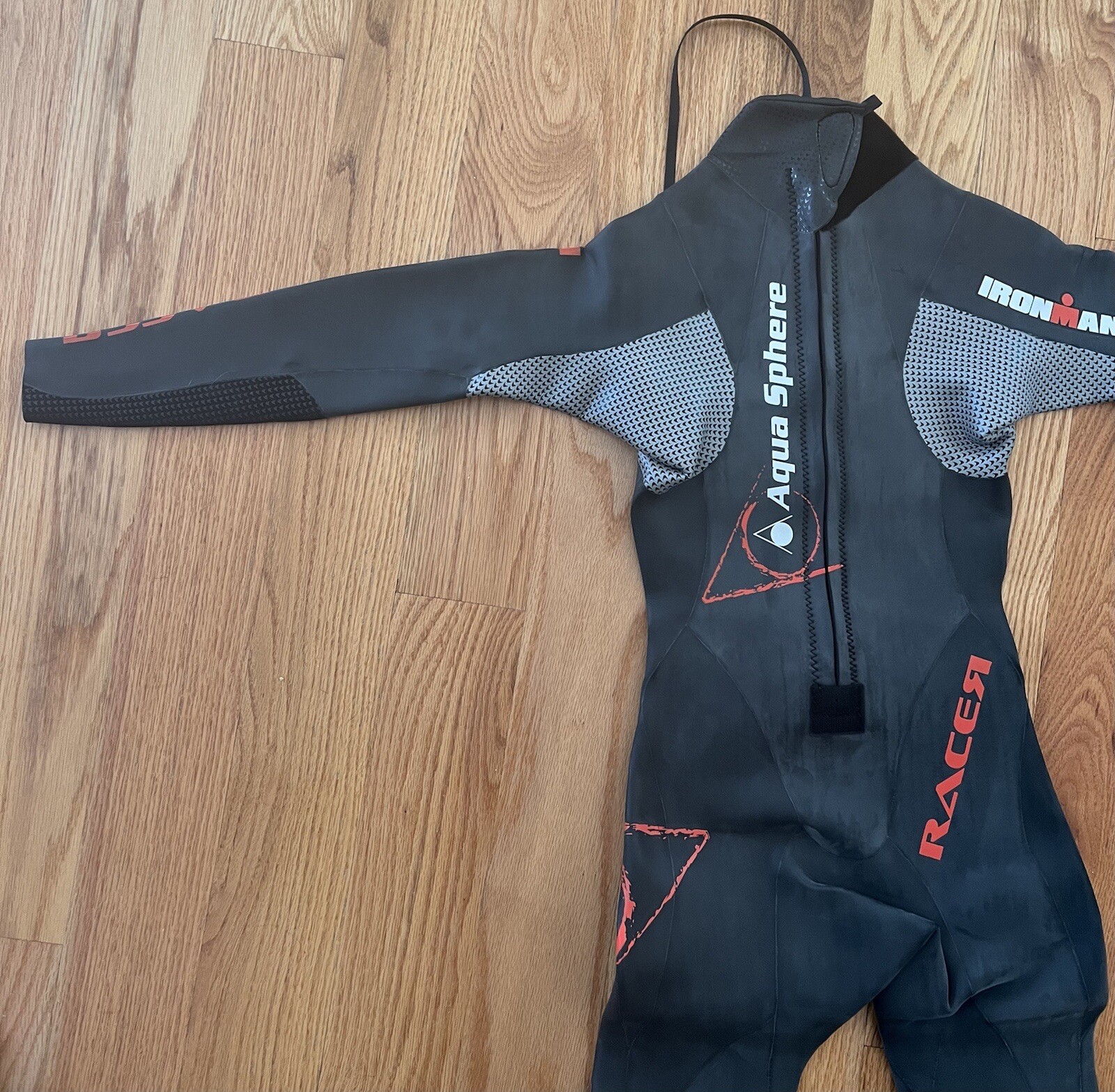 AQUA SPHERE Ironman Racer Triathlon Full Sleeve Wet Suit Size: XS Men With Case