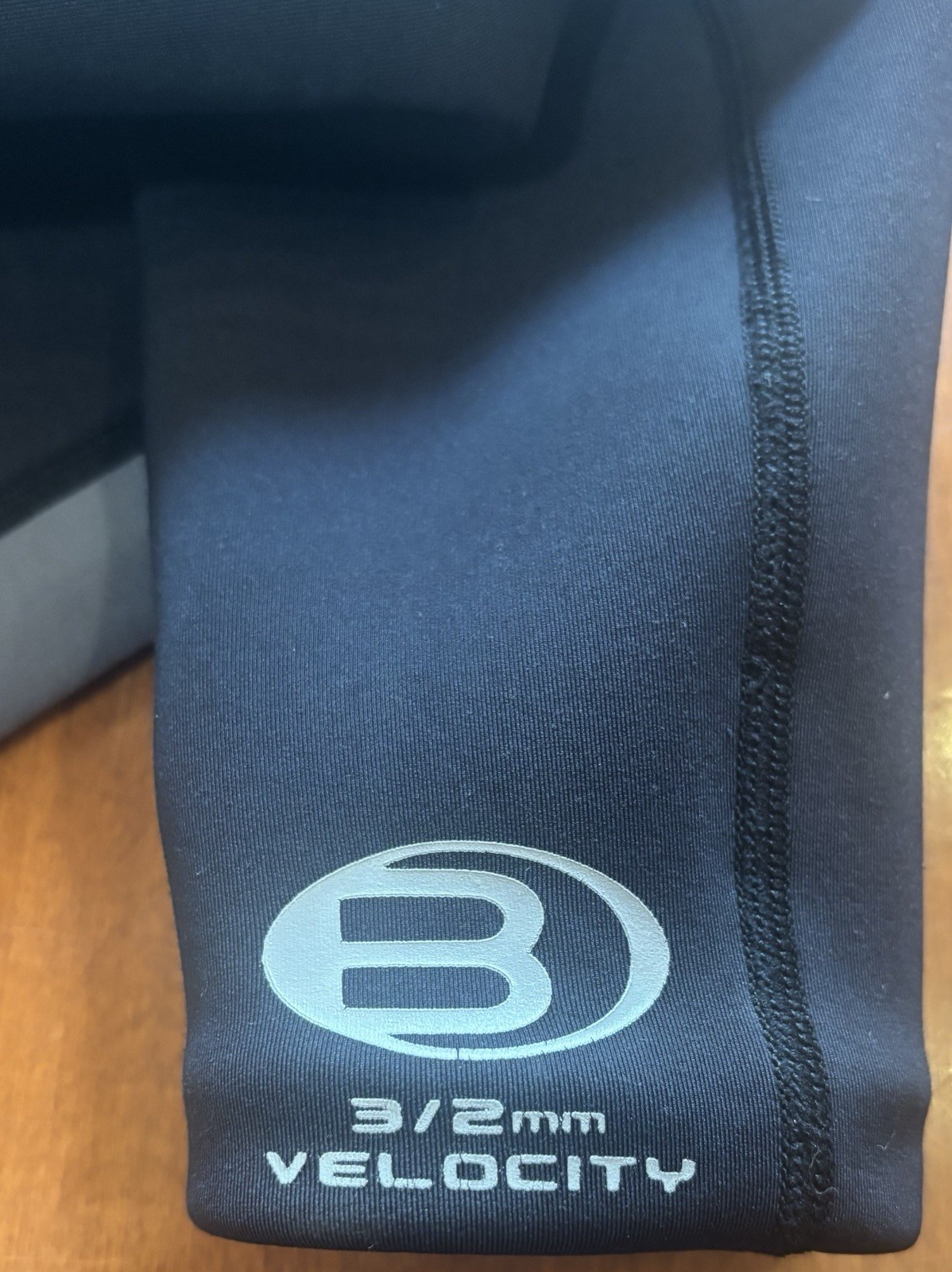 BARE Velocity Women’s Full Wetsuit With Progressive Technology Size Large