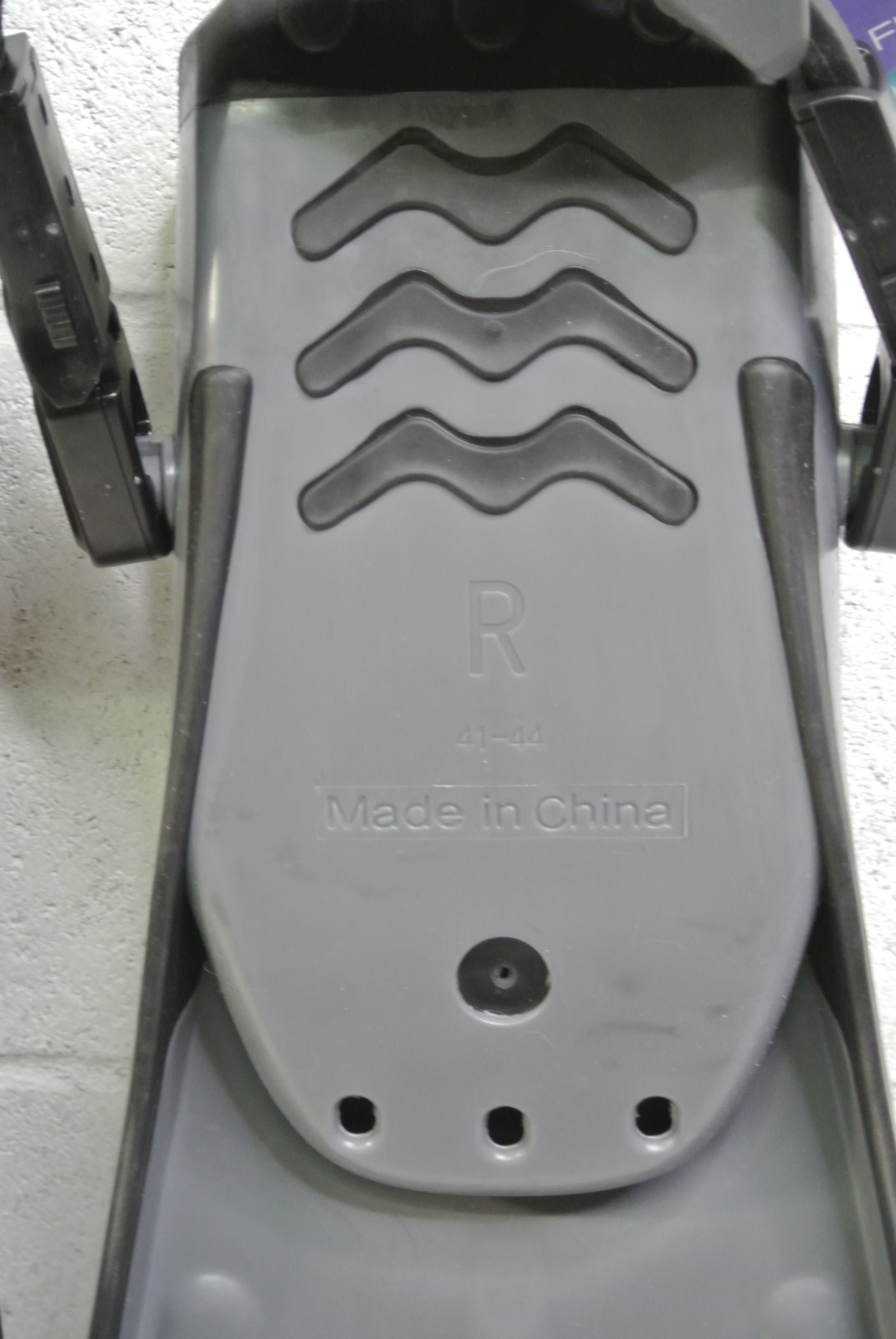 Fourth Element Rec Scuba Diving Fins Regular Size US 8-10 Black Gray