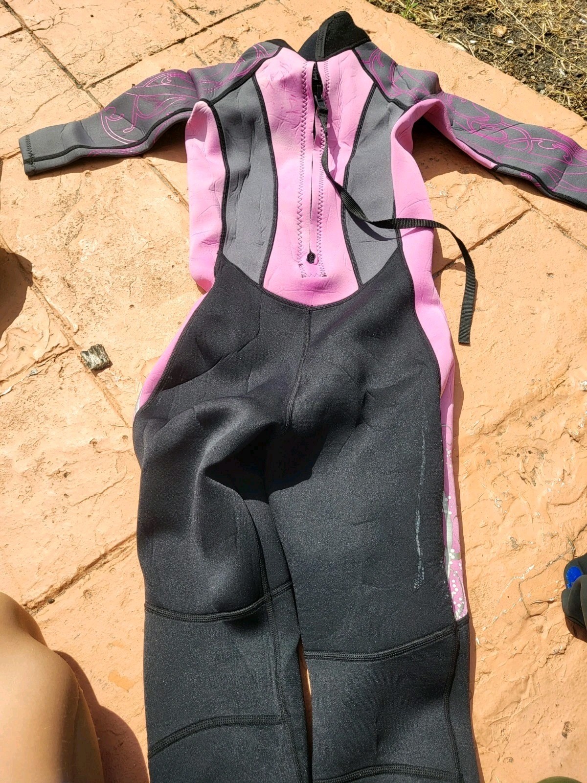 Womens size 2 X-small Sopras Sub wetsuit, full dive