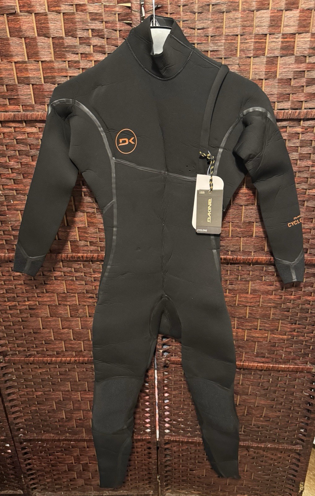 Dakine Cyclone 4/3mm Black Zip Free Full Wetsuit/Men’s Size X-Small